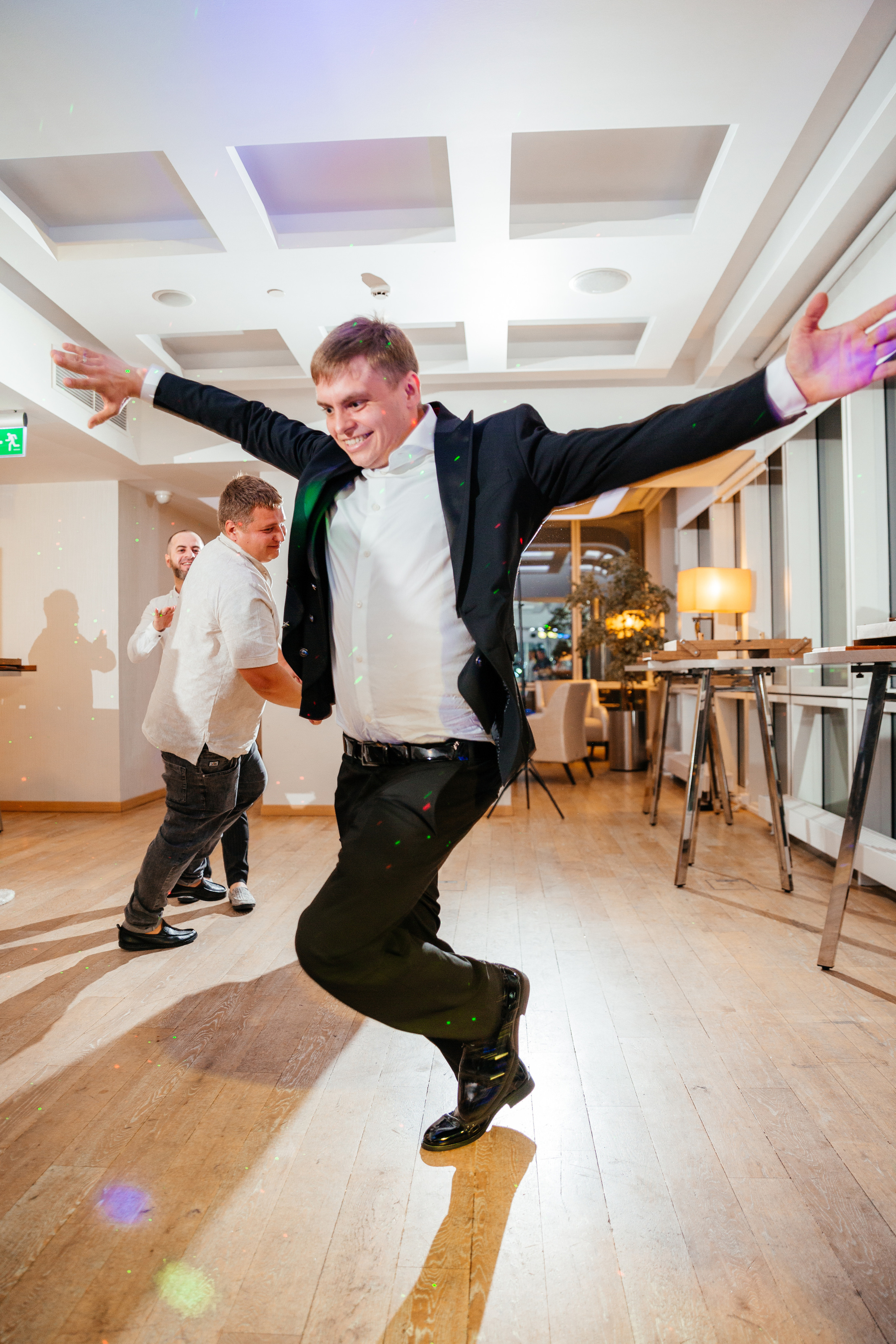 Антон и Елена | Crowne Plaza Moscow. Свадебный фотограф Ангелина Зотова | Обнинск, Москва, Калуга