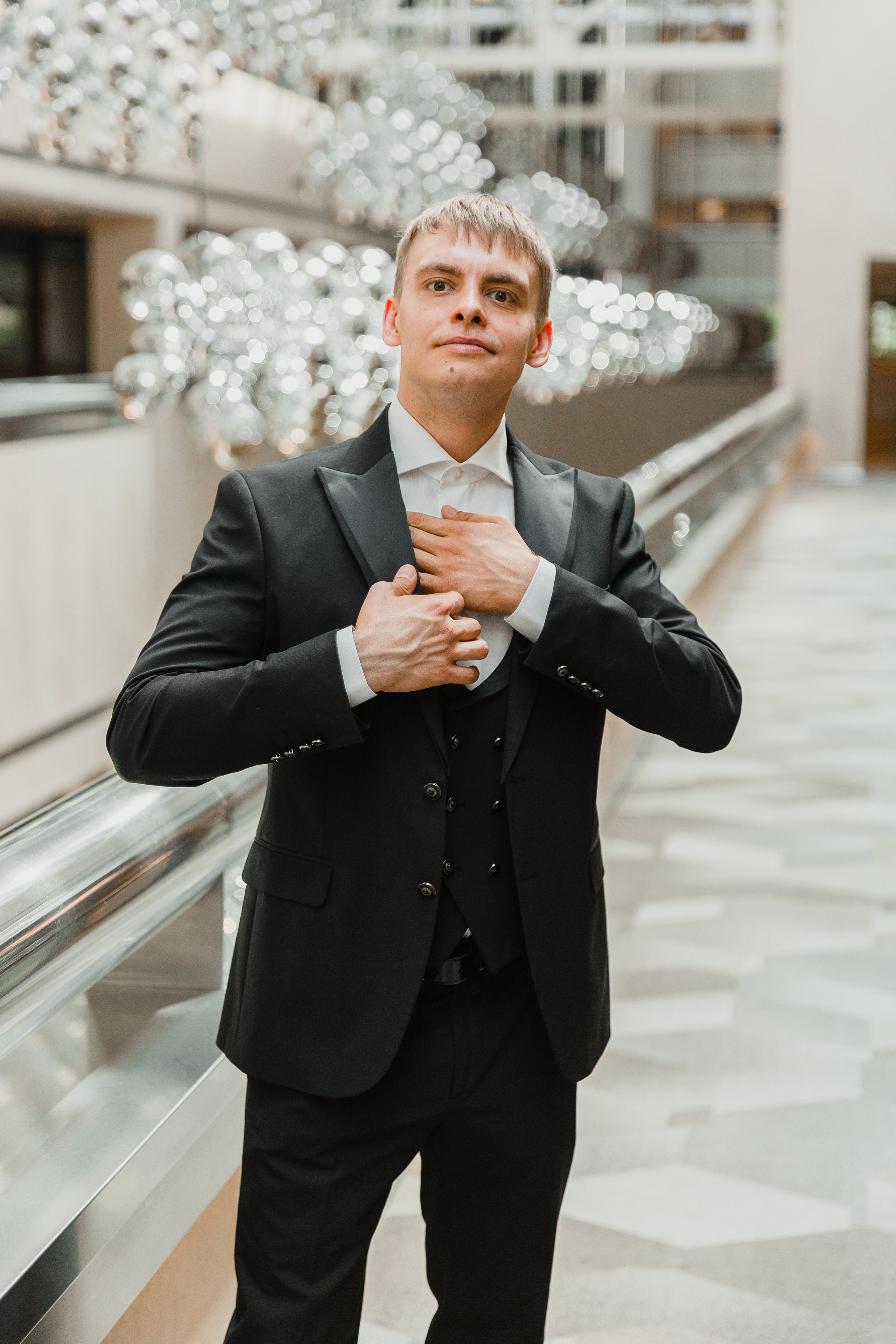 Антон и Елена | Crowne Plaza Moscow. Свадебный фотограф Ангелина Зотова | Обнинск, Москва, Калуга