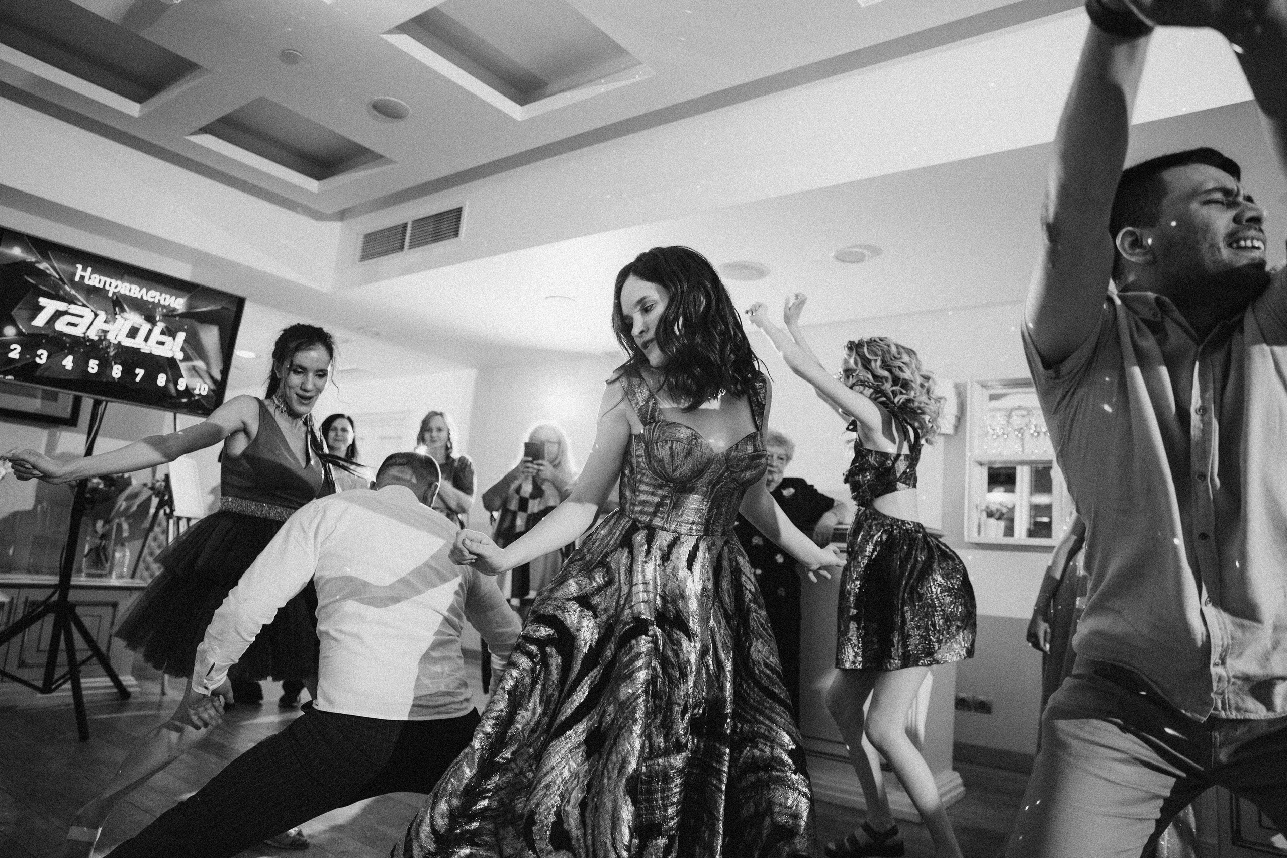 Антон и Елена | Crowne Plaza Moscow. Свадебный фотограф Ангелина Зотова | Обнинск, Москва, Калуга