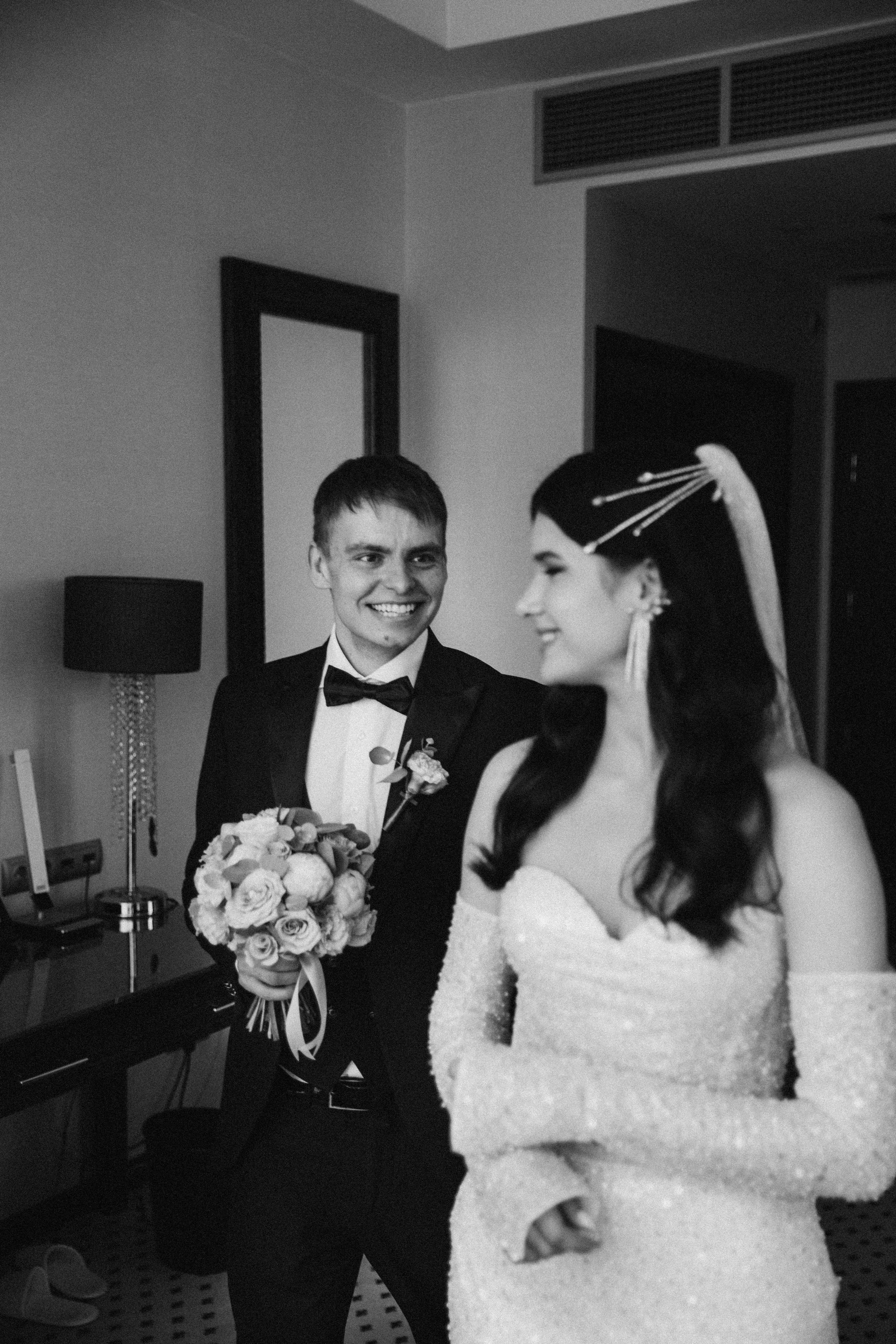 Антон и Елена | Crowne Plaza Moscow. Свадебный фотограф Ангелина Зотова | Обнинск, Москва, Калуга