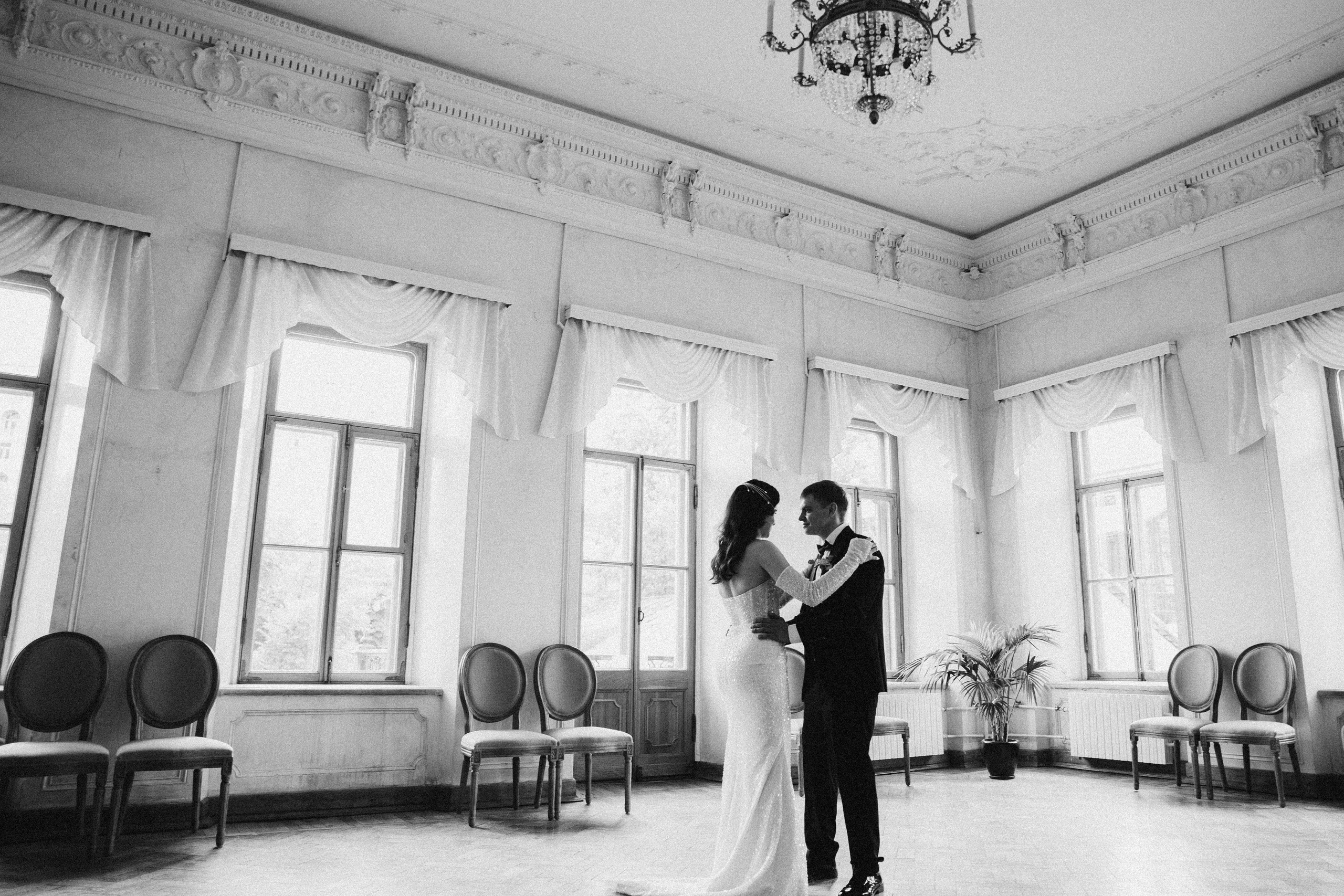 Антон и Елена | Crowne Plaza Moscow. Свадебный фотограф Ангелина Зотова | Обнинск, Москва, Калуга