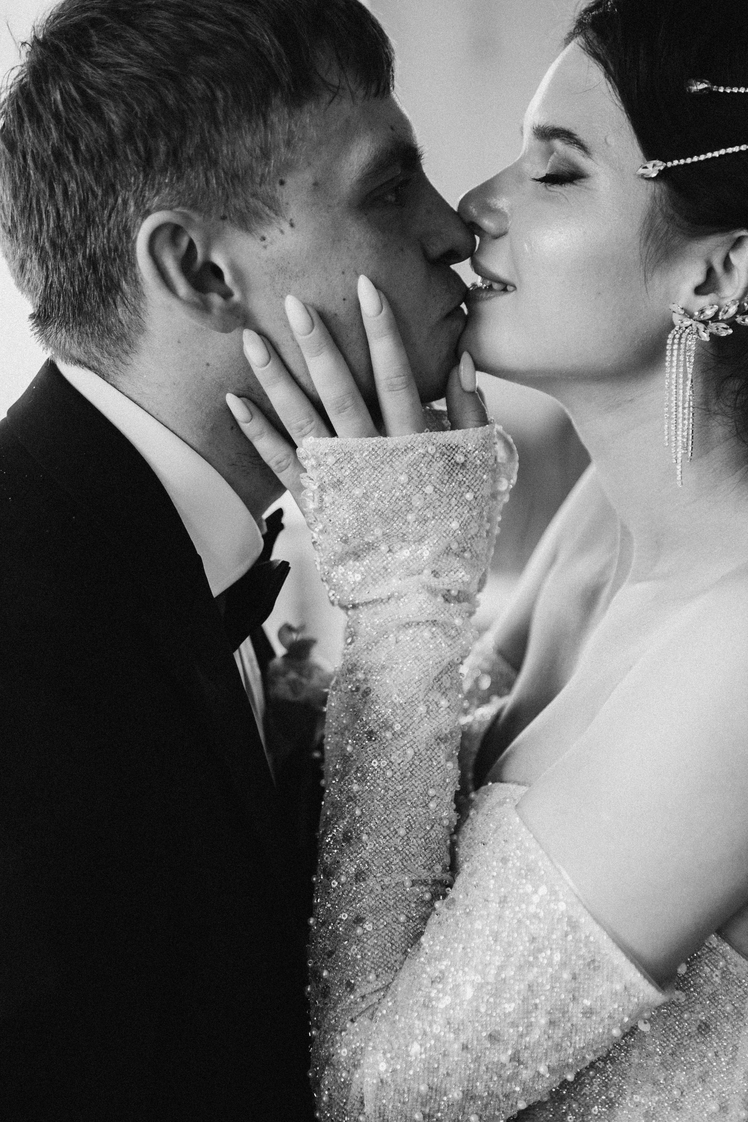 Антон и Елена | Crowne Plaza Moscow. Свадебный фотограф Ангелина Зотова | Обнинск, Москва, Калуга