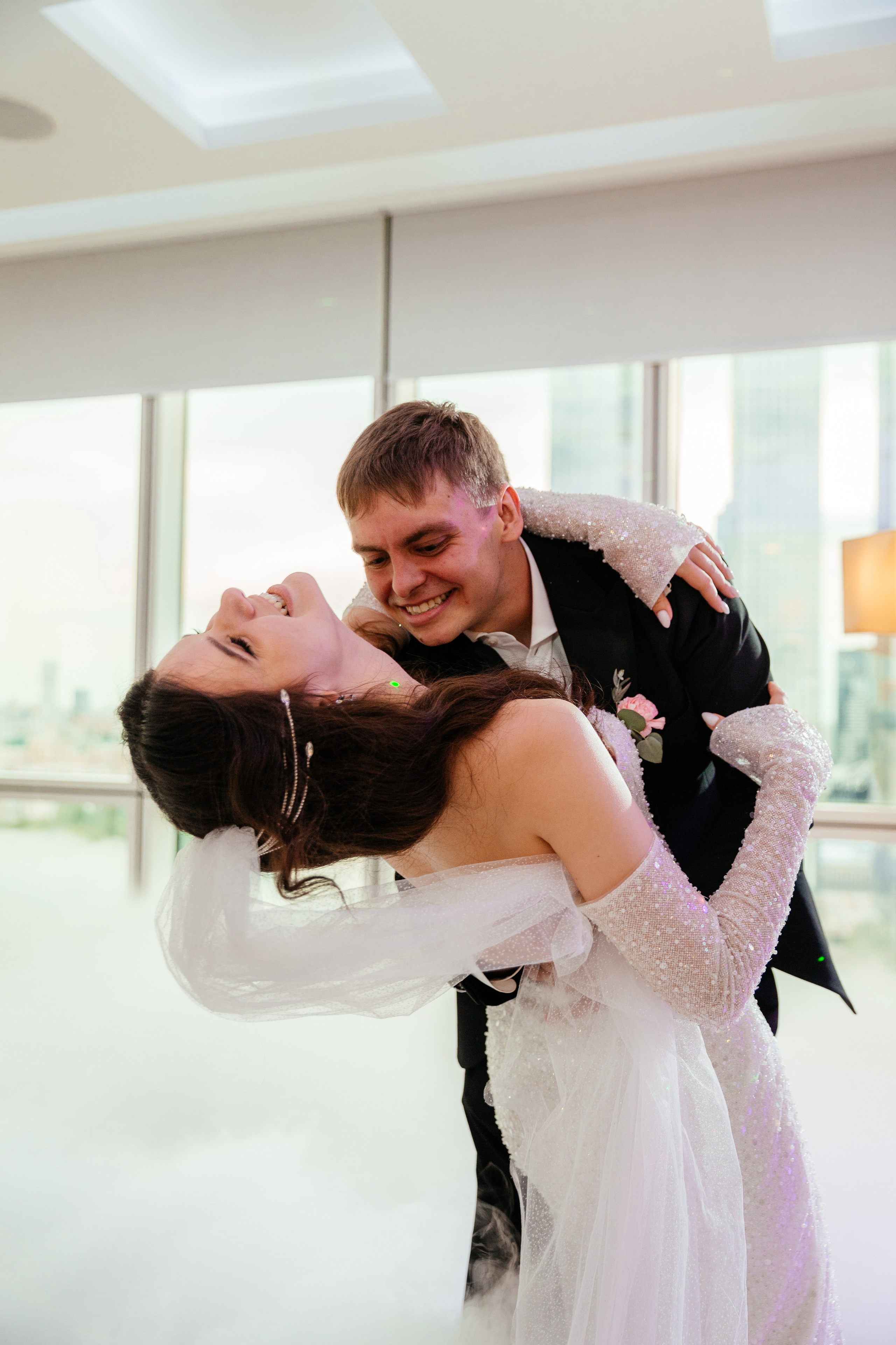 Антон и Елена | Crowne Plaza Moscow. Свадебный фотограф Ангелина Зотова | Обнинск, Москва, Калуга