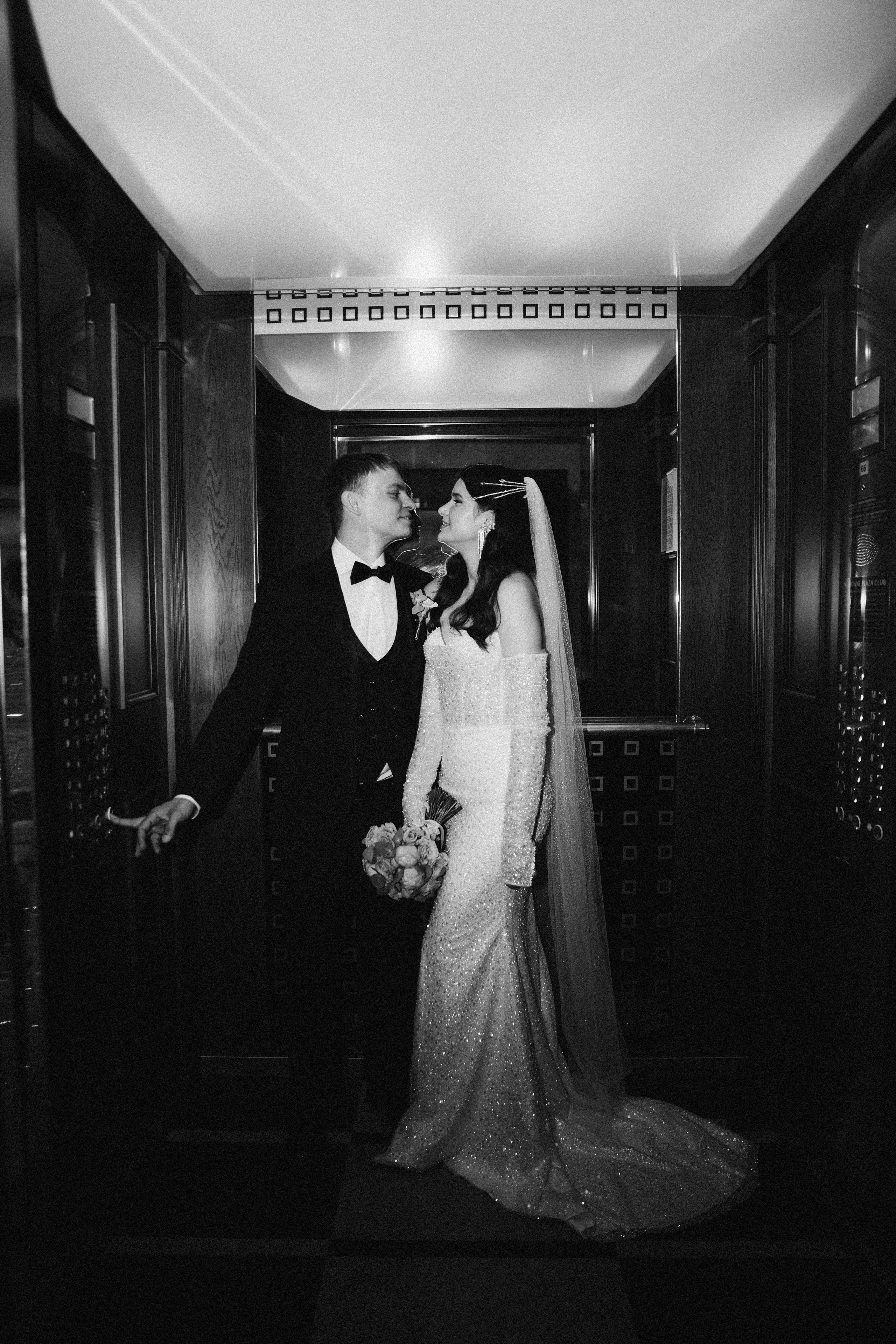 Антон и Елена | Crowne Plaza Moscow. Свадебный фотограф Ангелина Зотова | Обнинск, Москва, Калуга