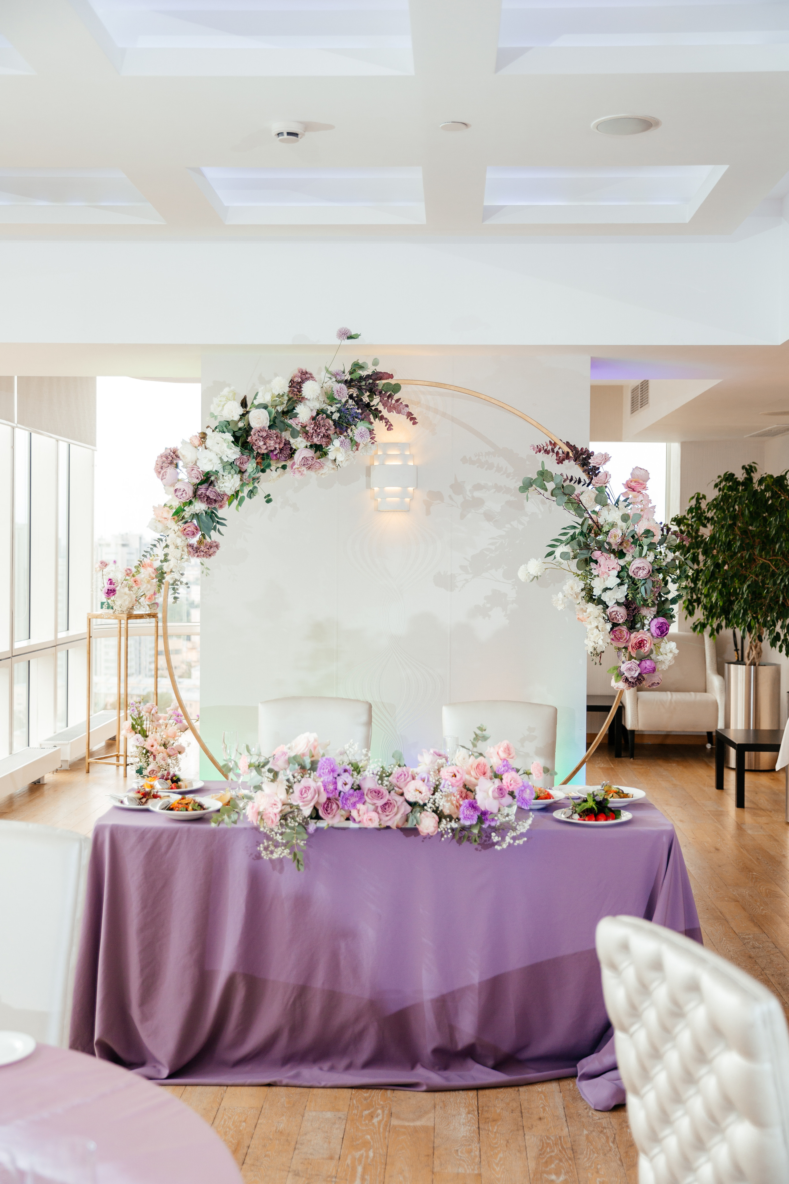 Антон и Елена | Crowne Plaza Moscow. Свадебный фотограф Ангелина Зотова | Обнинск, Москва, Калуга