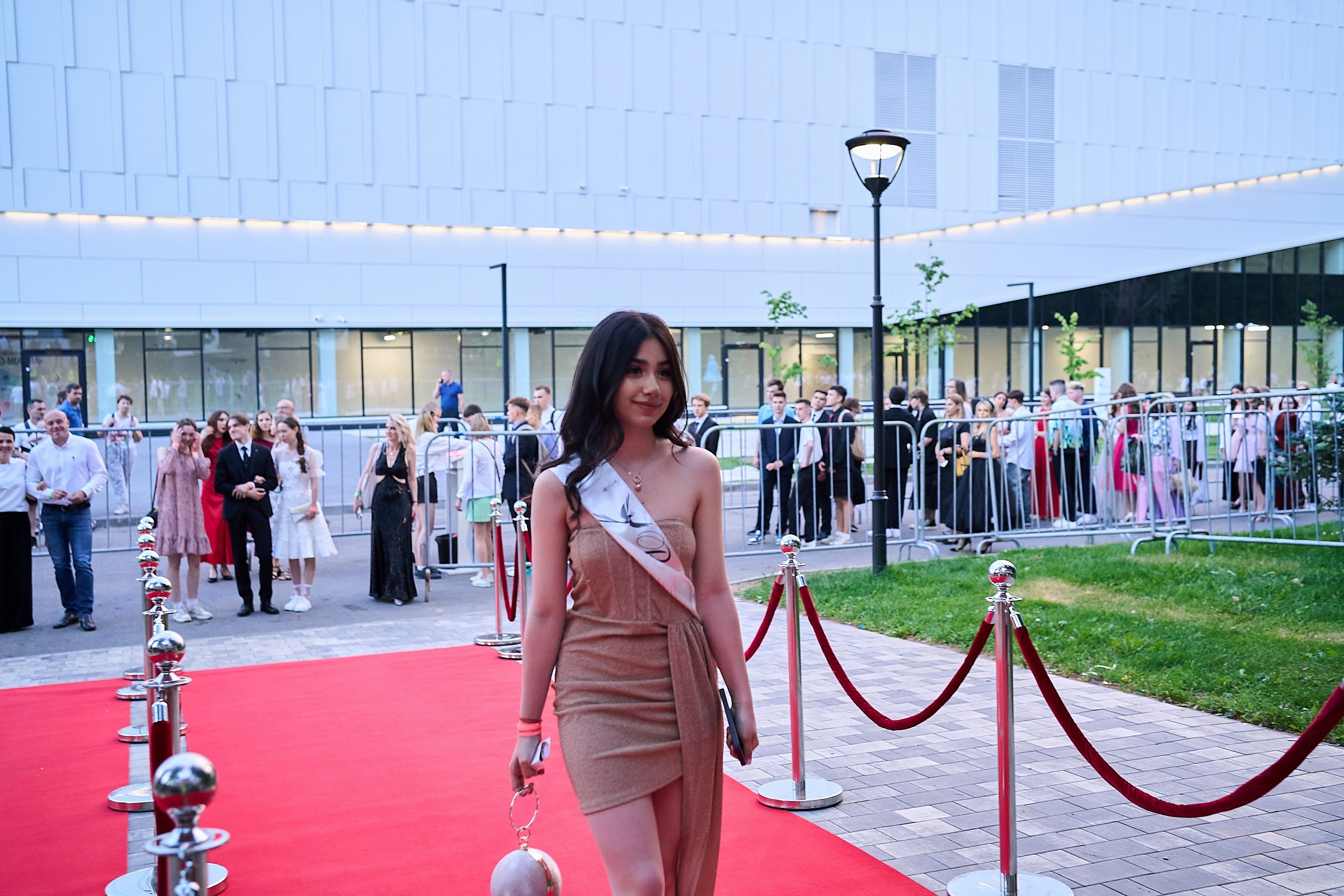 Выпускной 2024 концертный зал Академия ВТБ. Фотограф и Видеограф в Москве. Олег Корушев