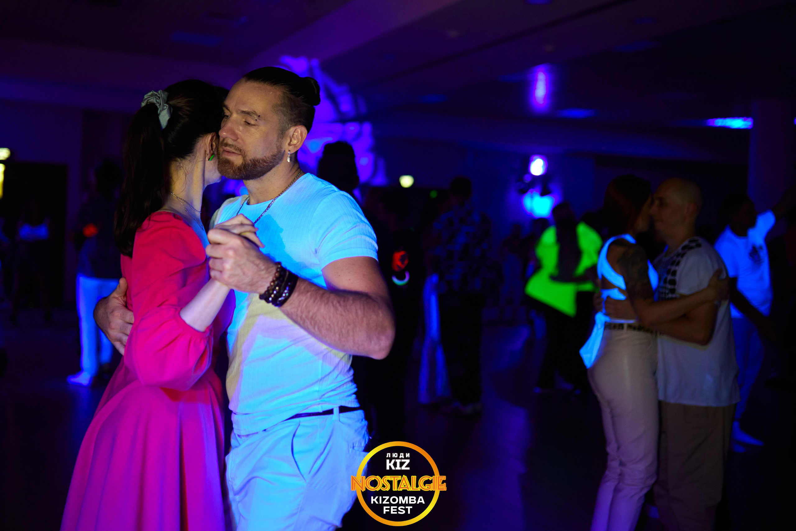 Neon party. Свадебный фотограф