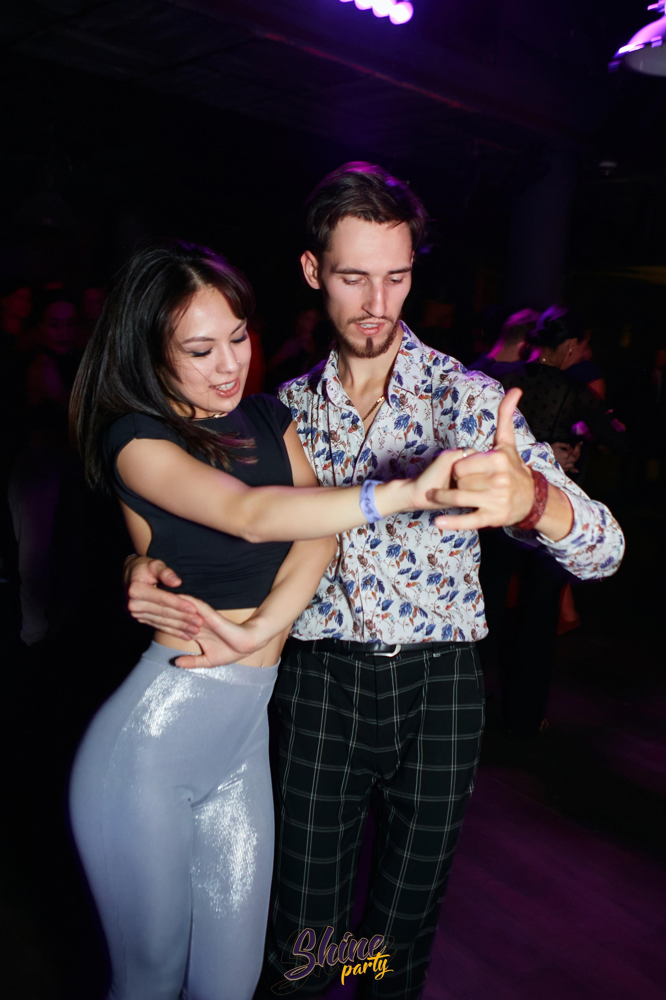 Shine party bachata. Свадебный фотограф