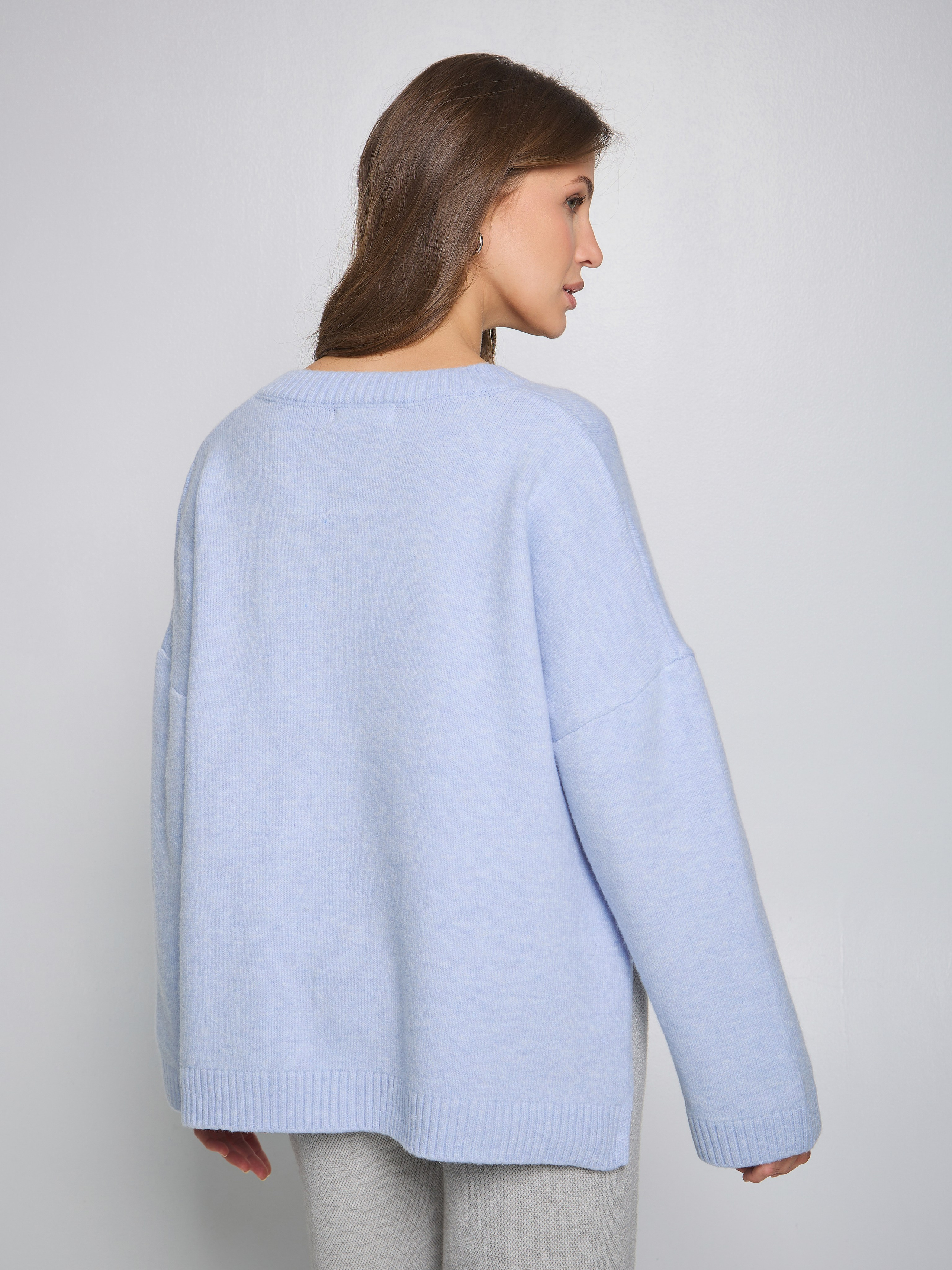 Одежда для маркетплейсов. Фотограф Руслан Потапов в Краснодаре