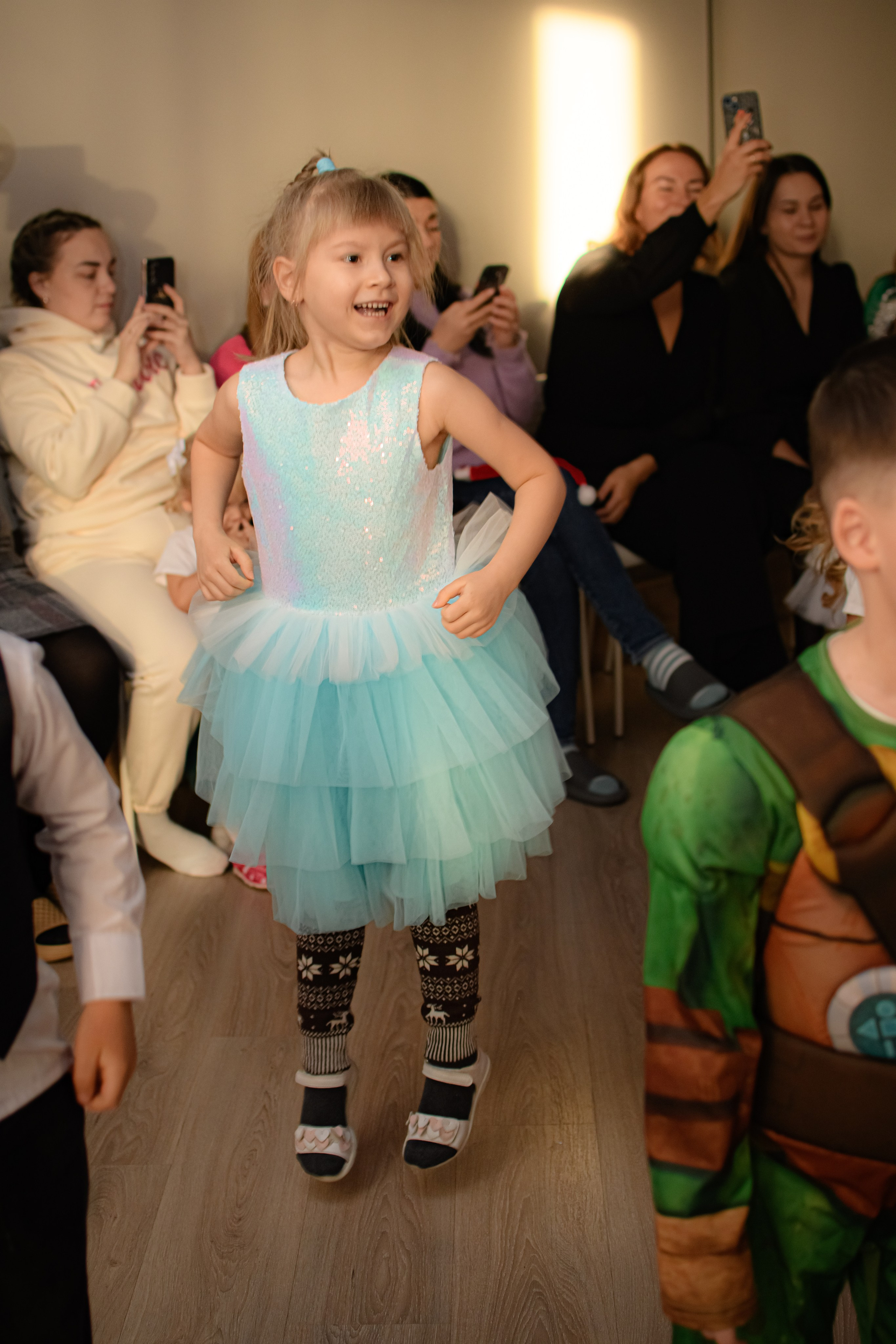 HAPPY NEW YEAR. Photokarish