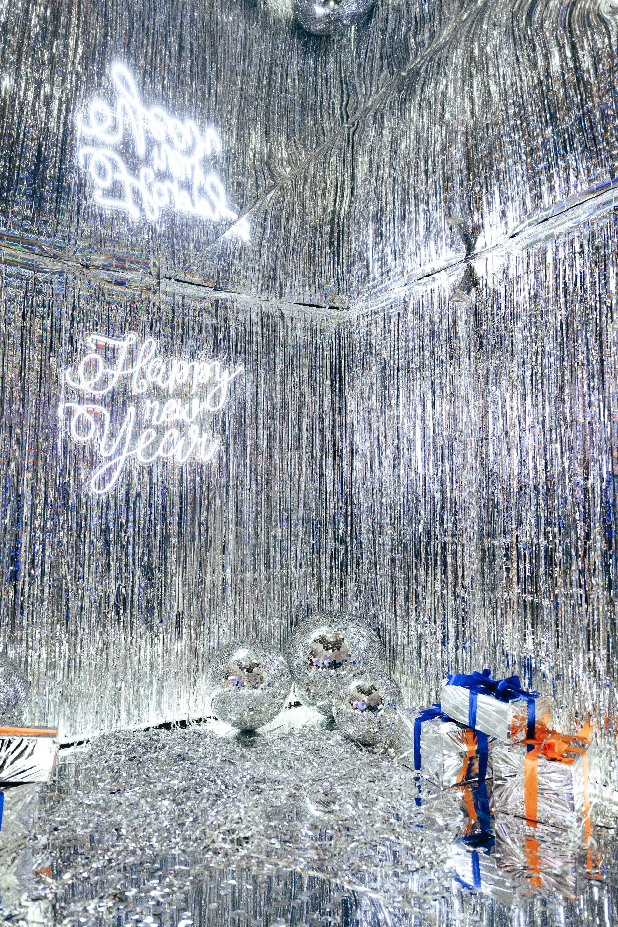 Организация новогоднего корпоратива в офисе. ToDay-организация частных и деловых мероприятий под ключ