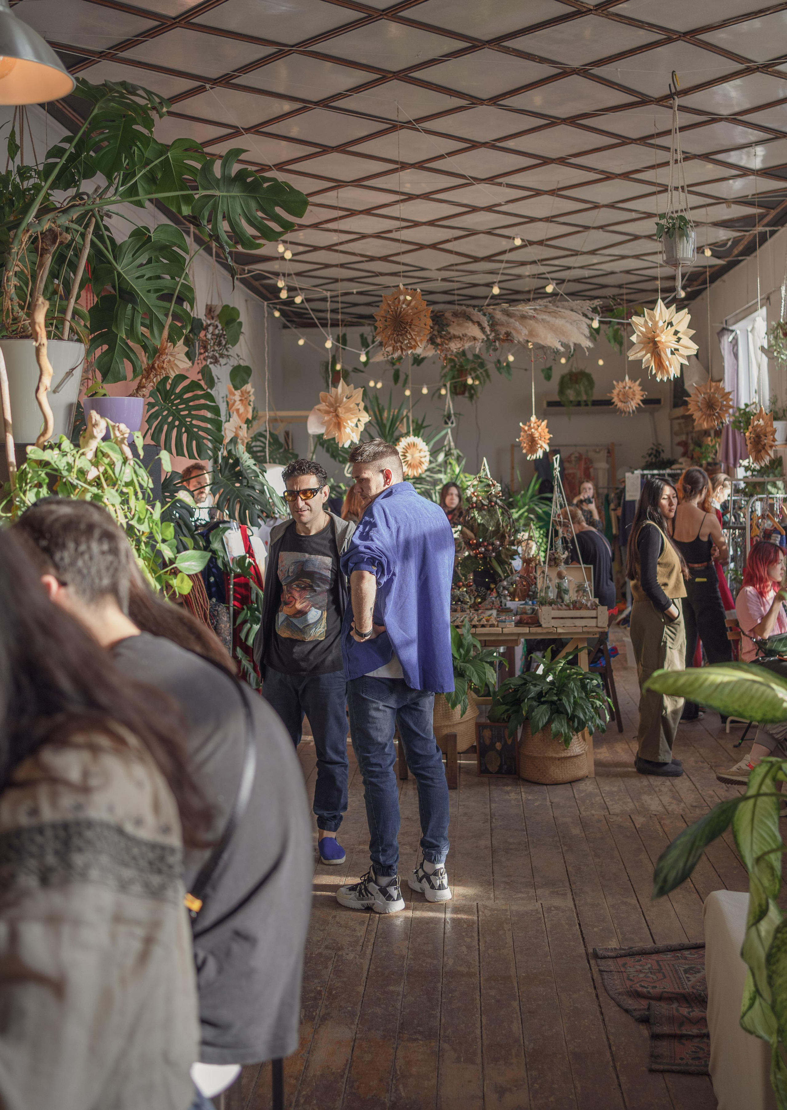 Garage sale. 5floora. Главная