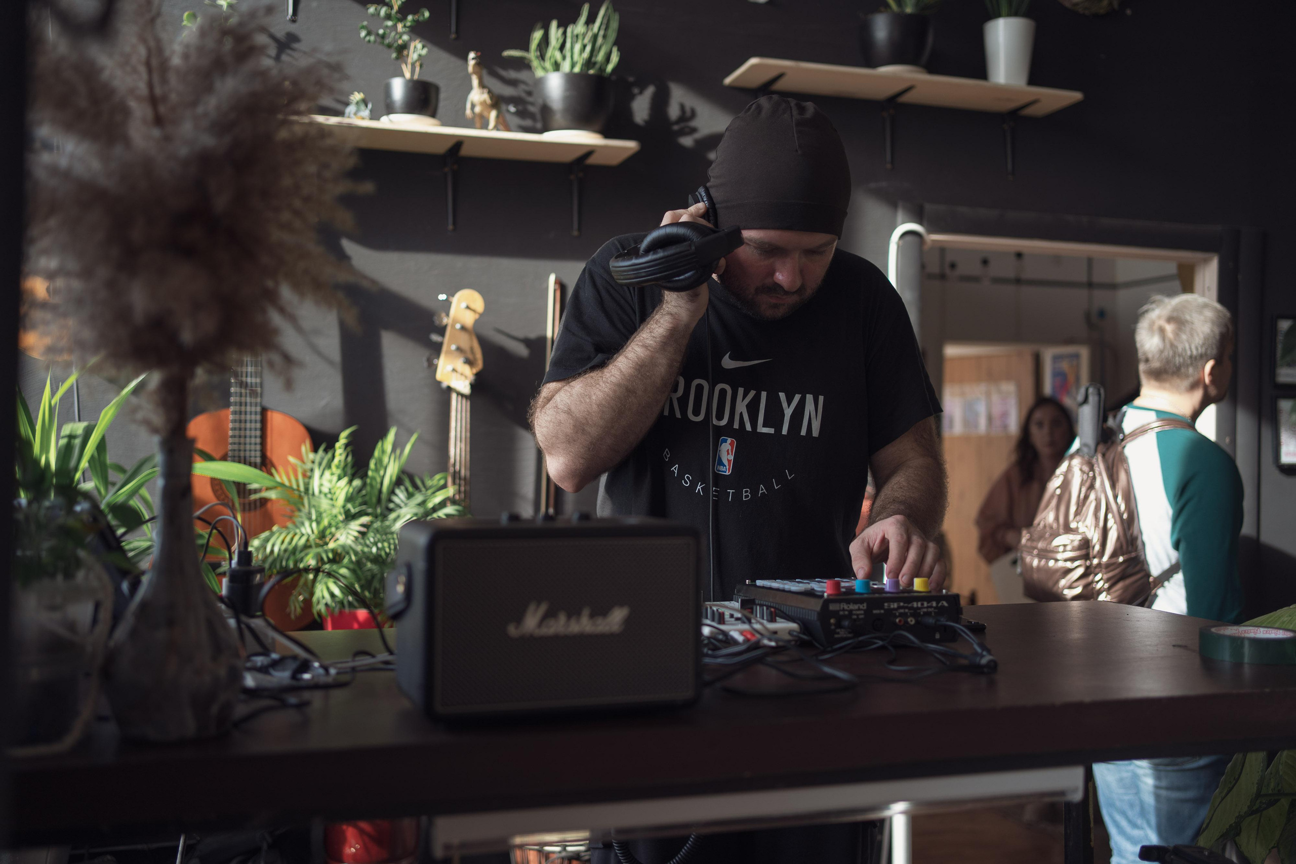 Garage sale. 5floora. Главная