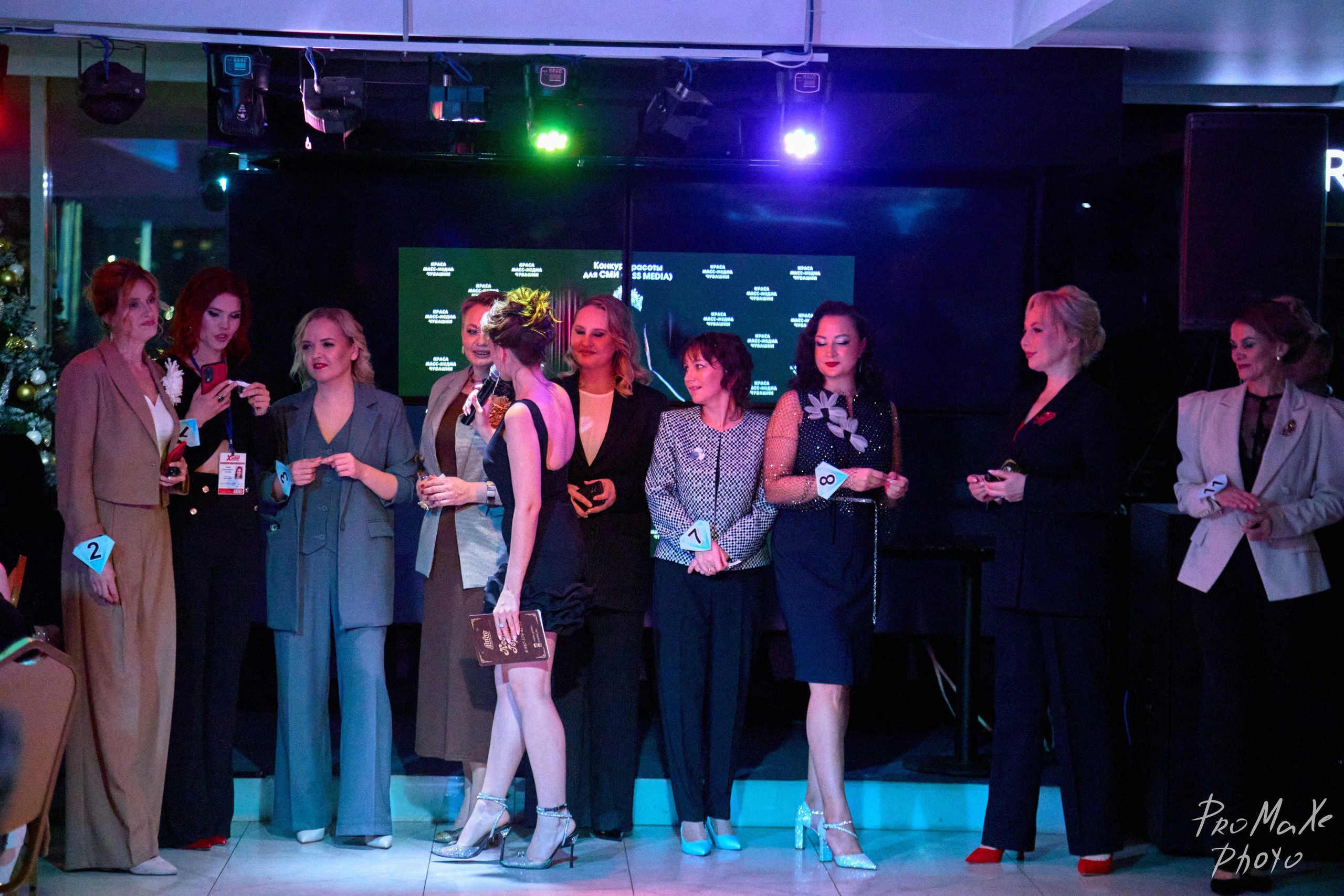 Зал КРАСА МАСС-МЕДИА ЧУВАШИИ. Владимир Суздалов (ProMaXe) — Портретный фотограф, тематические фотосессии в Чебоксарах