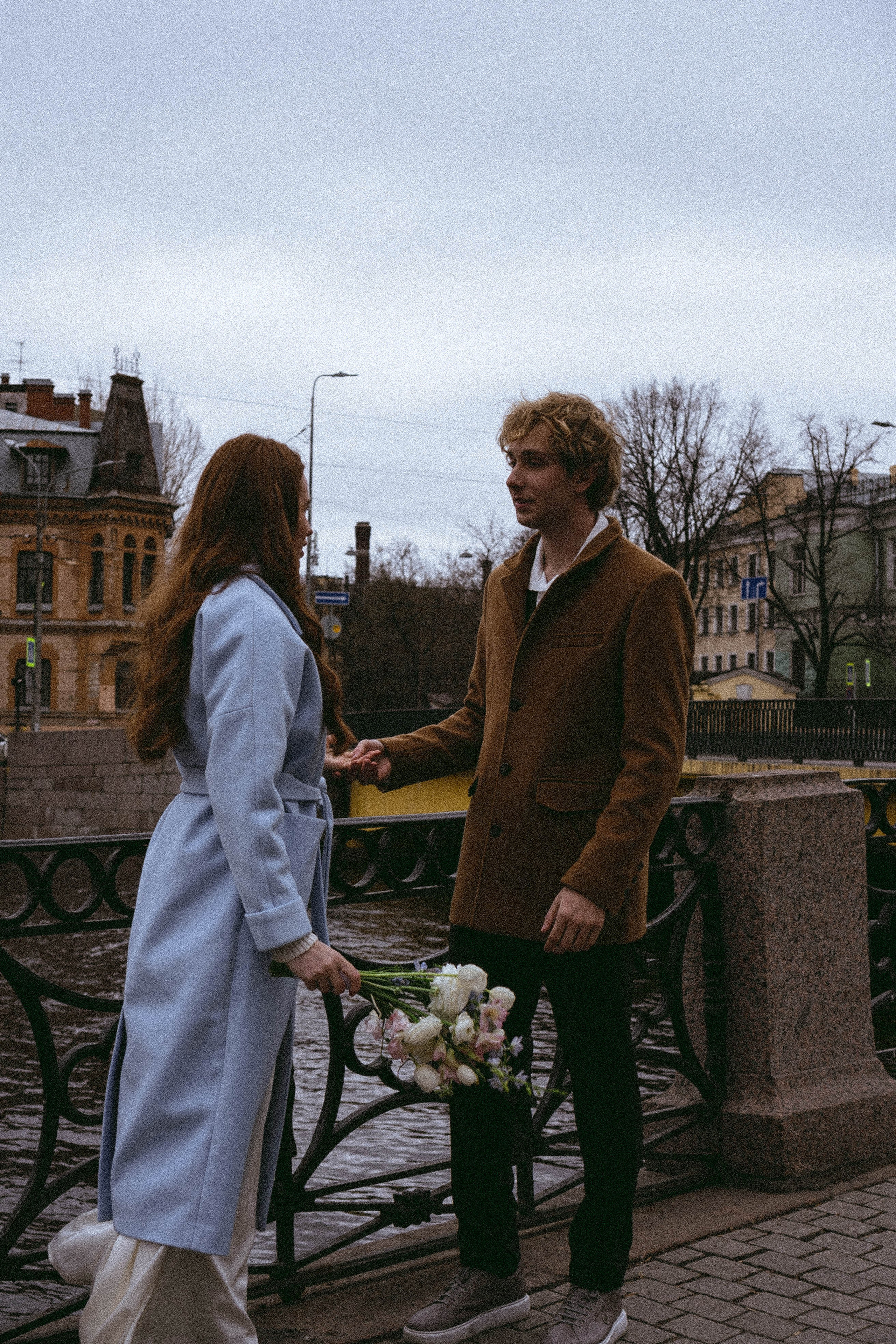 СВАДЕБНАЯ СЬЕМКА В ОТЕЛЕ. СБОРЫ ЖЕНИХА И НЕВЕСТЫ И ТАКЖЕ ТОР И ПОДГОТОВКА К ПРОГУЛКЕ И ПРОГУЛКА ПО ПЕТРОГРАДКЕ. Профессиональный фотограф, Санкт-Петербург — Виктория Богомолова