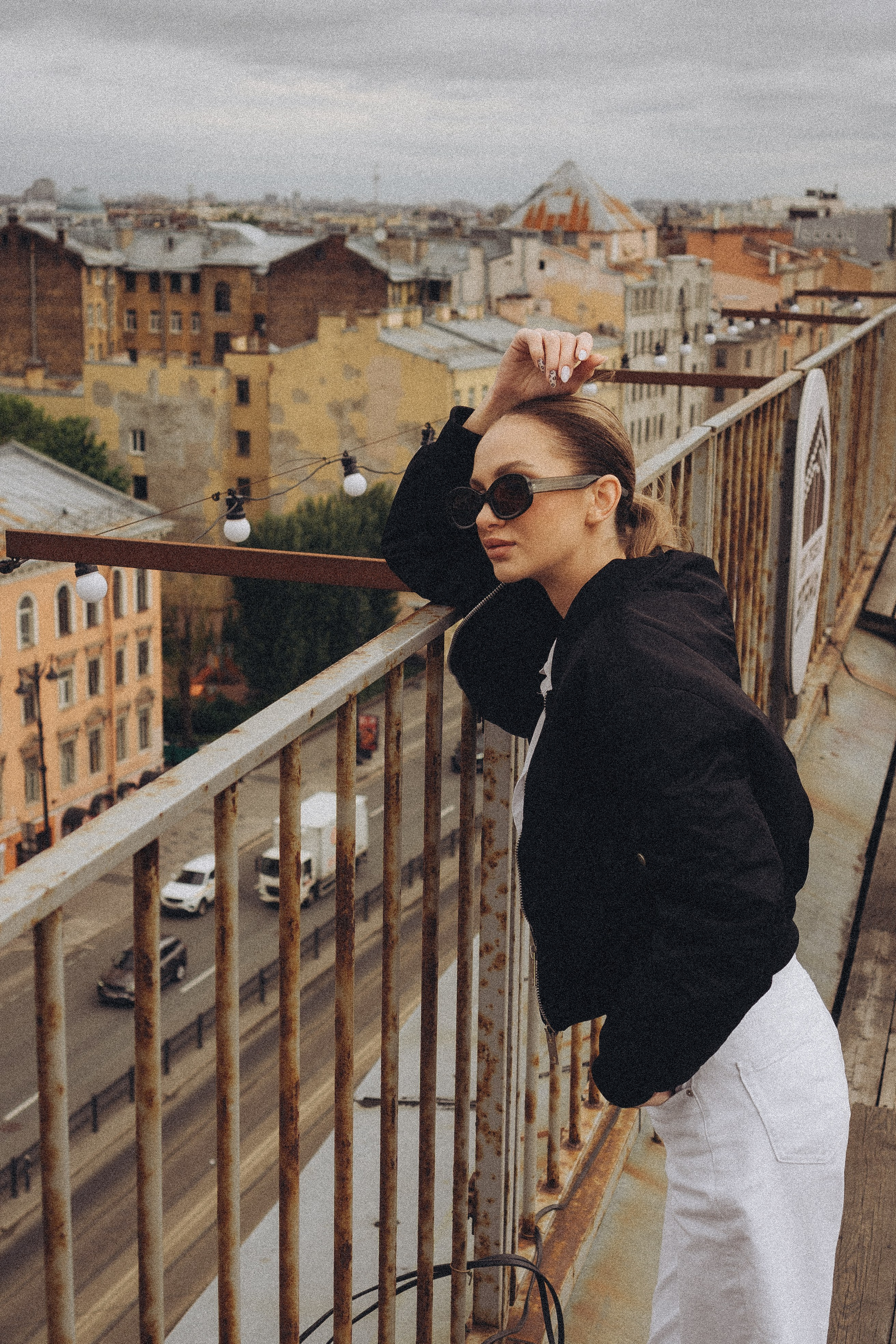 МЫ ГУЛЯЛИ ПРО КРЫШАМ ПИТЕРА. Профессиональный фотограф, Санкт-Петербург — Виктория Богомолова