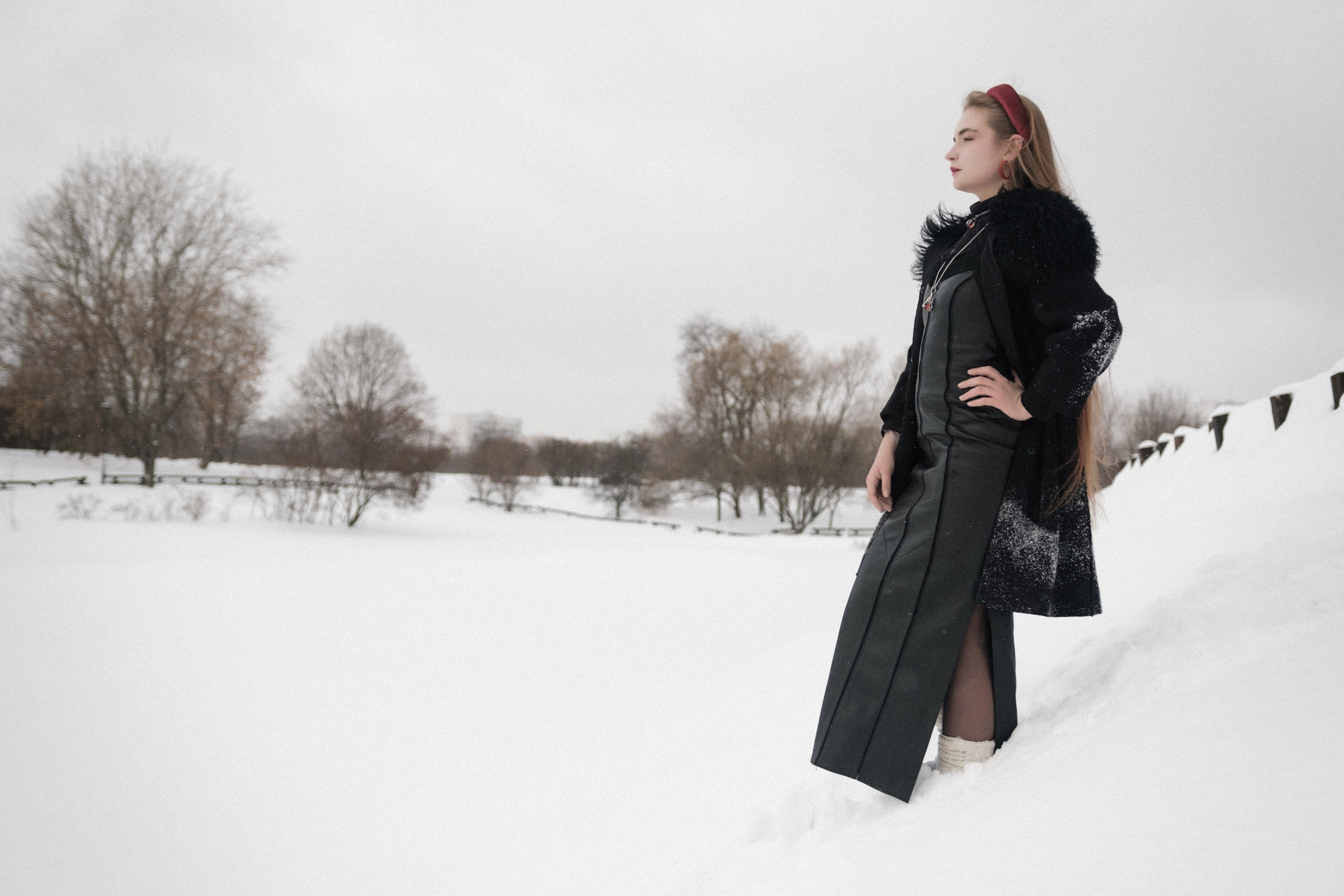 Яна в Коломенском зимой. Фотограф в Москве Максим Скоробогатов