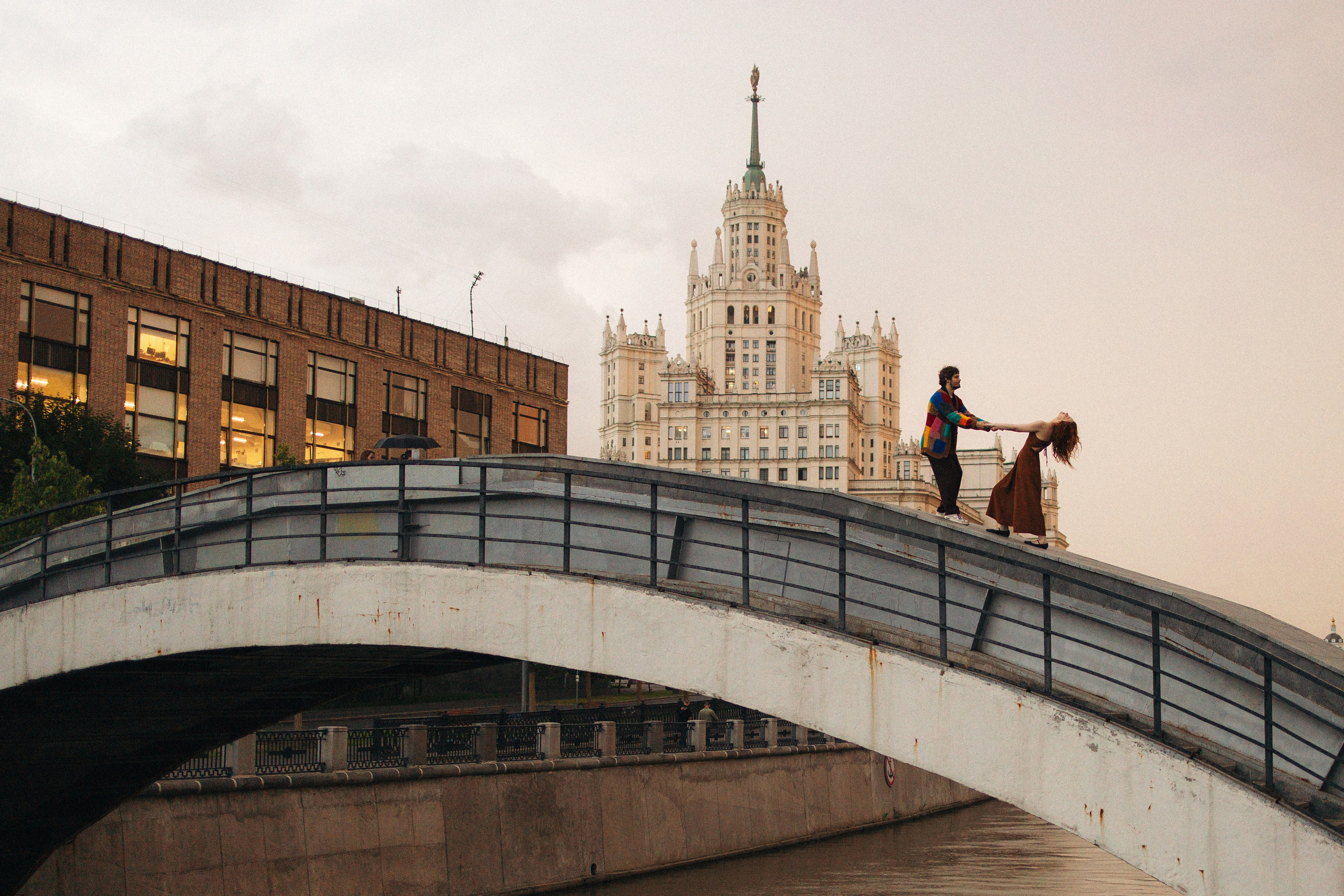 Полина и Семён, прогулка по Москве. Семейный фотограф в Москве Марина Петра