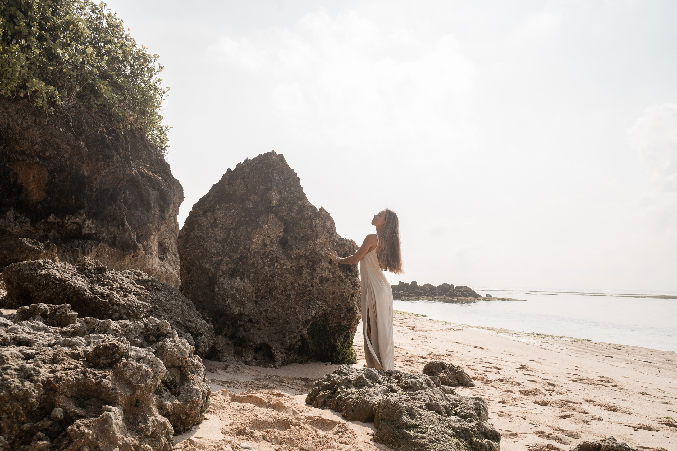 Фотосъёмка для бренда ювелирных украшений на Бали. Женский фотограф Марина Хоняк