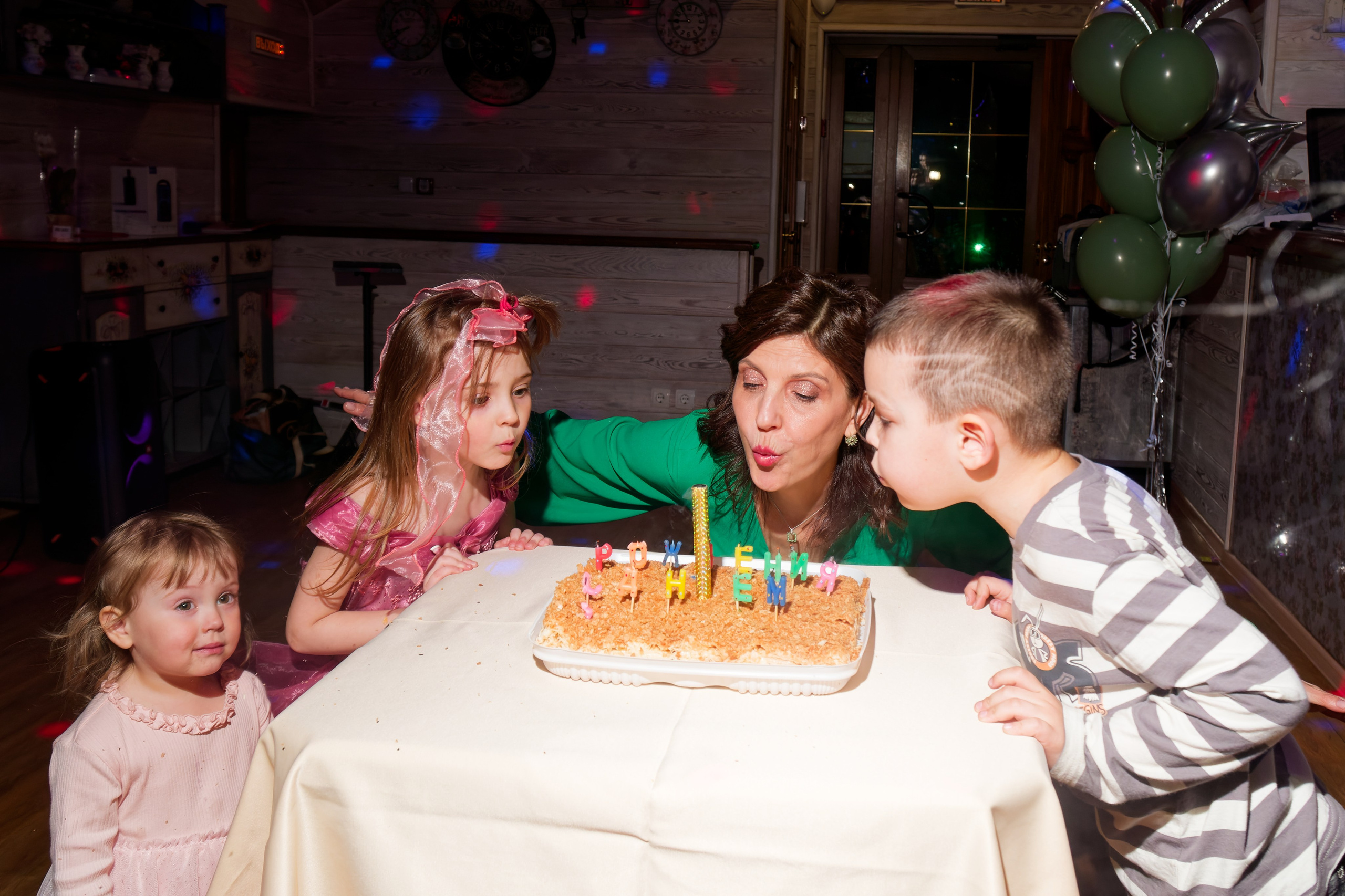 День рождения. Репортажный, event-фотограф во Владивостоке