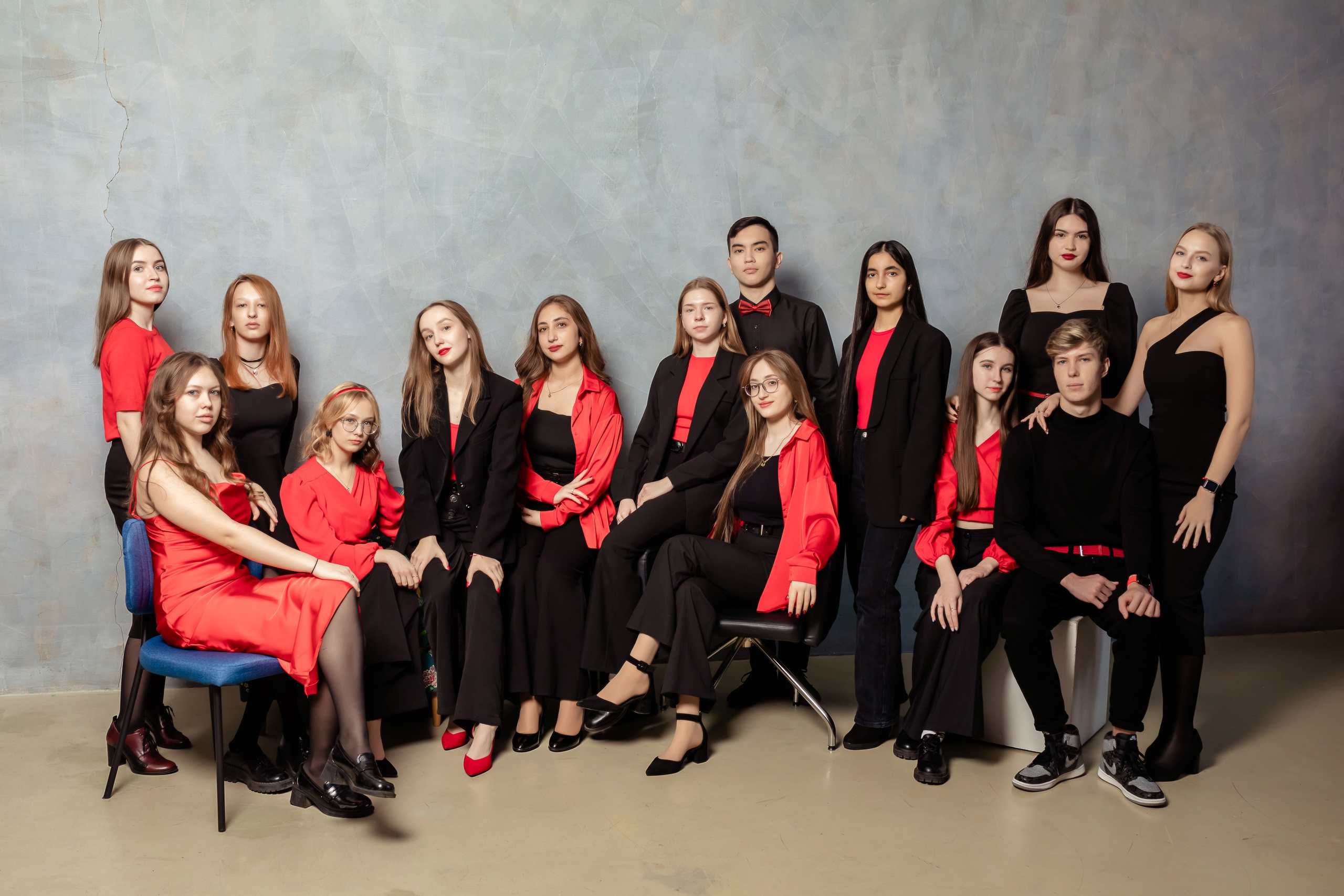 Выпускной альбом для 9-11 классов. Свадебный и семейный фотограф в Оренбурге Ильяна Тукжанова