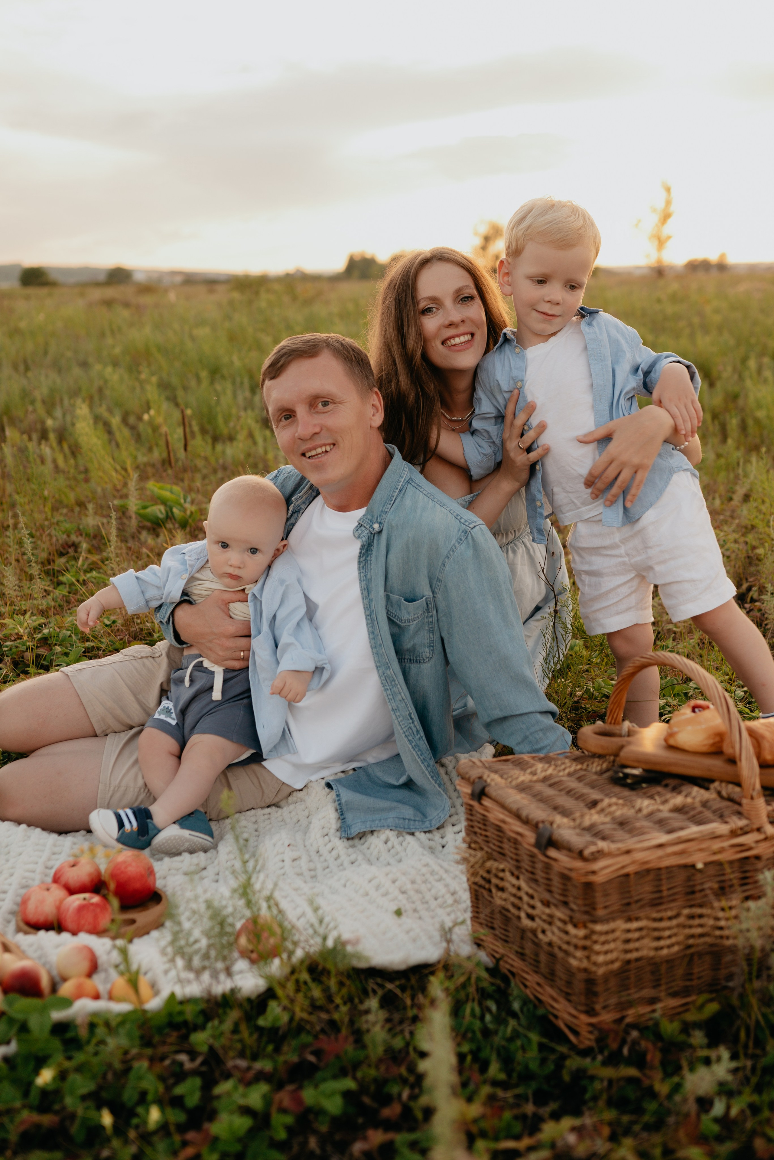 …. Свадебный фотограф Евгения Наумовец