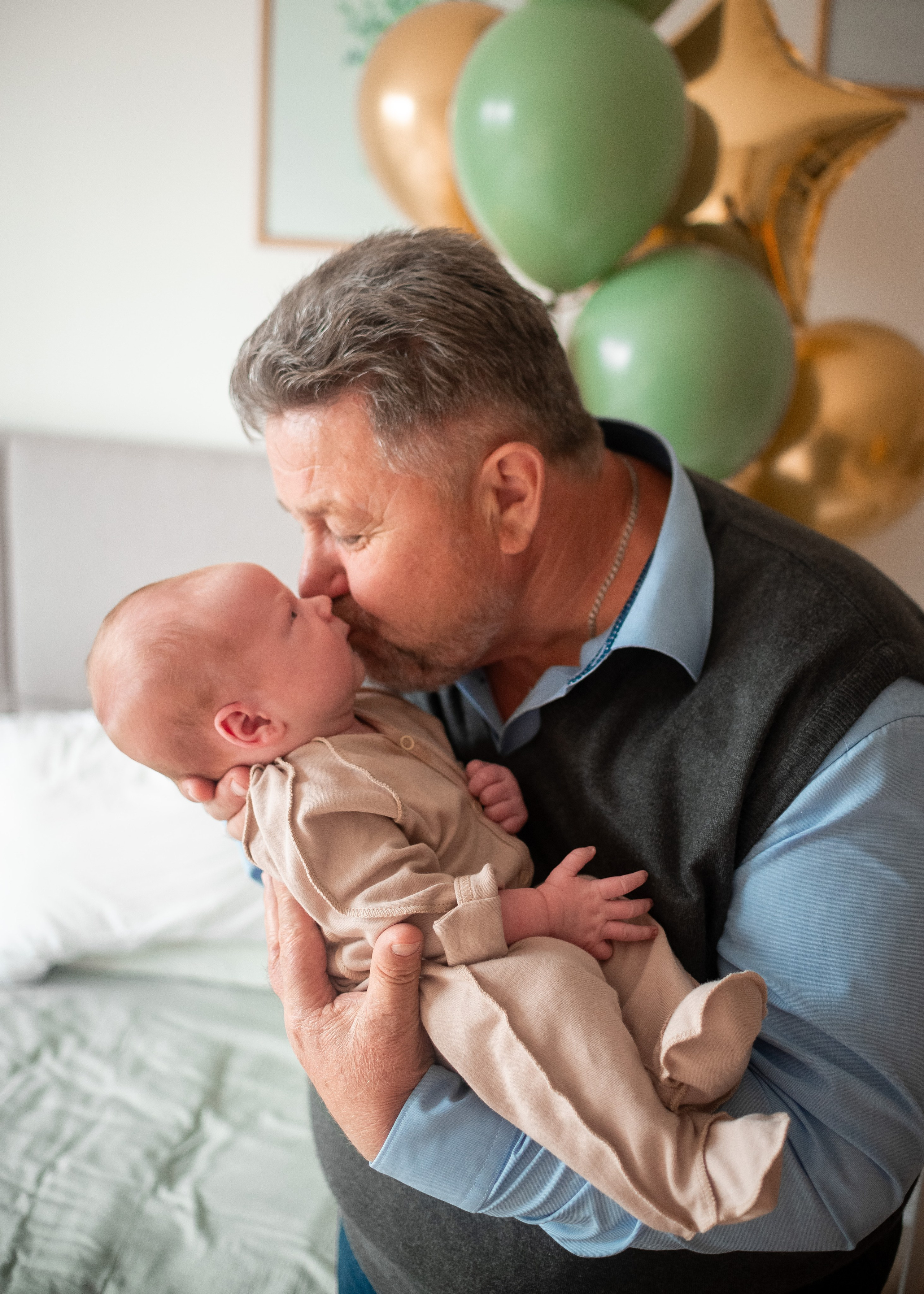 Выписка Константина 2РД. Семейный фотограф на выписку из роддома и крещение Минск Настя Гришук