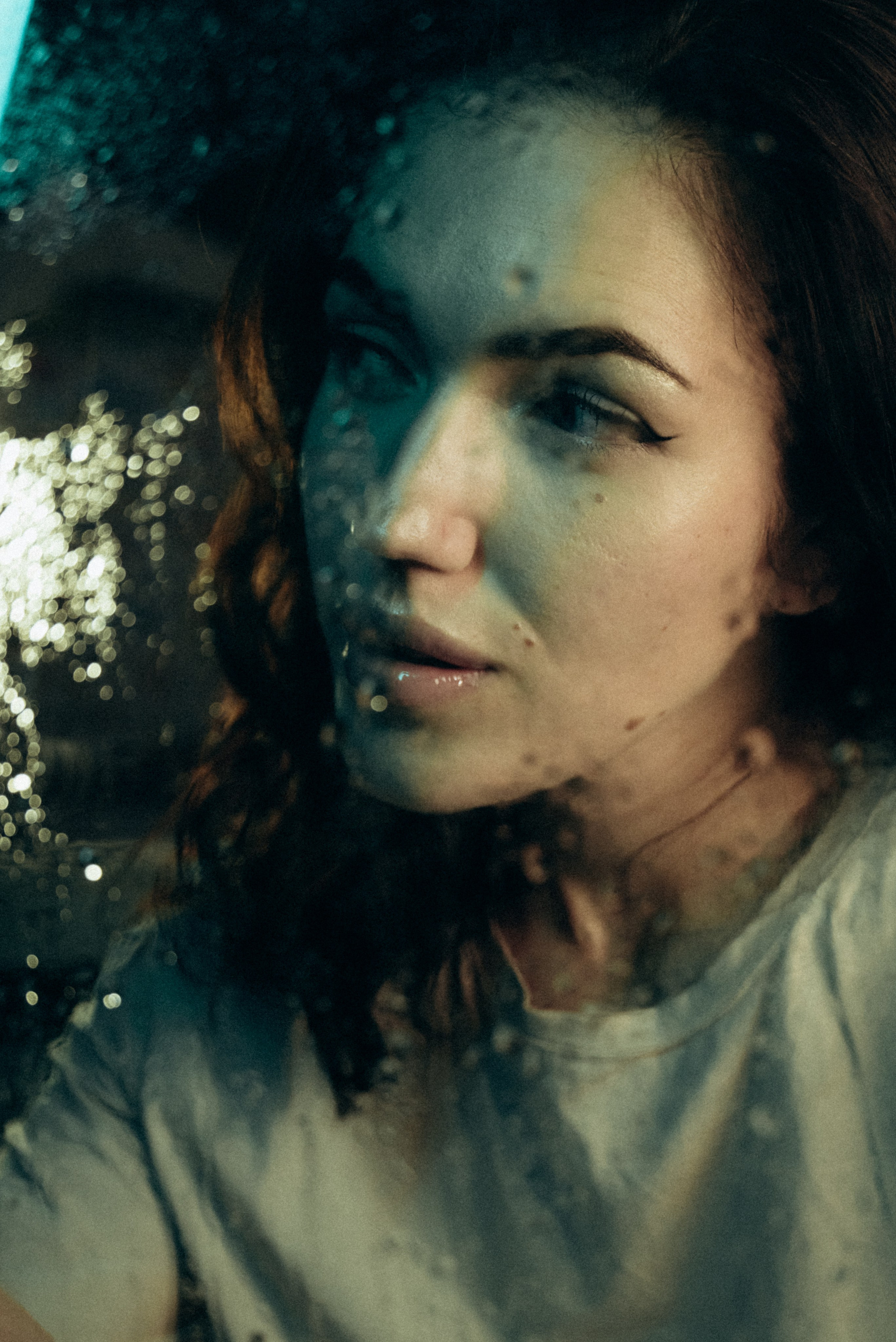 Мокрое стекло