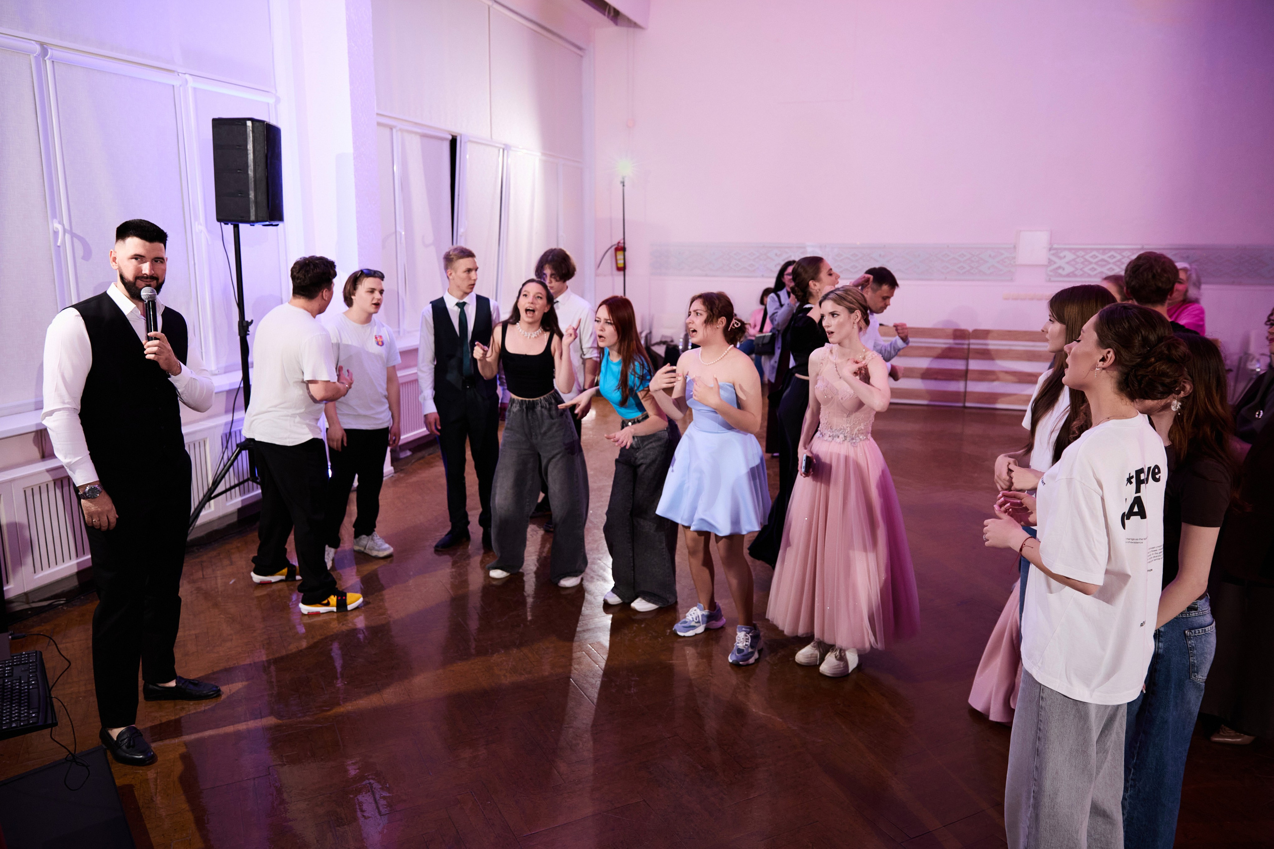 Выпускной 11 класс. Свадебная, репортажная фотосъемка и видеосъемка в Минске. Илья и Юлия Ширмановы. Фотограф | Видеограф | Минск