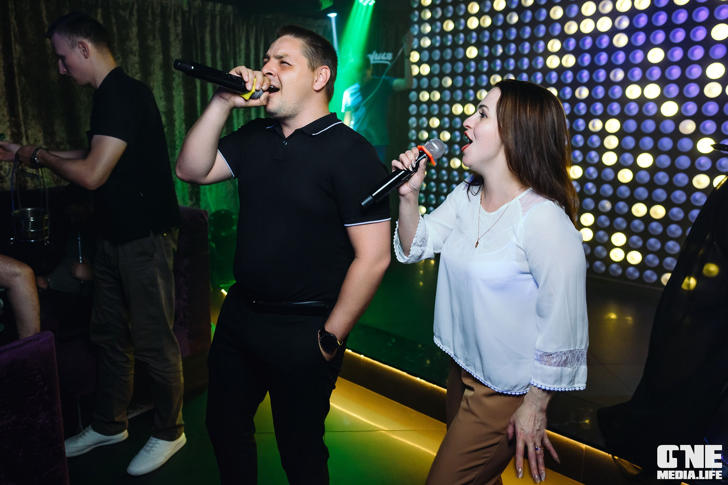 Фоторепортаж из караоке-клуба Эйфория. One Media Life: фоторепортажи, фотоотчеты с мероприятий и заведений