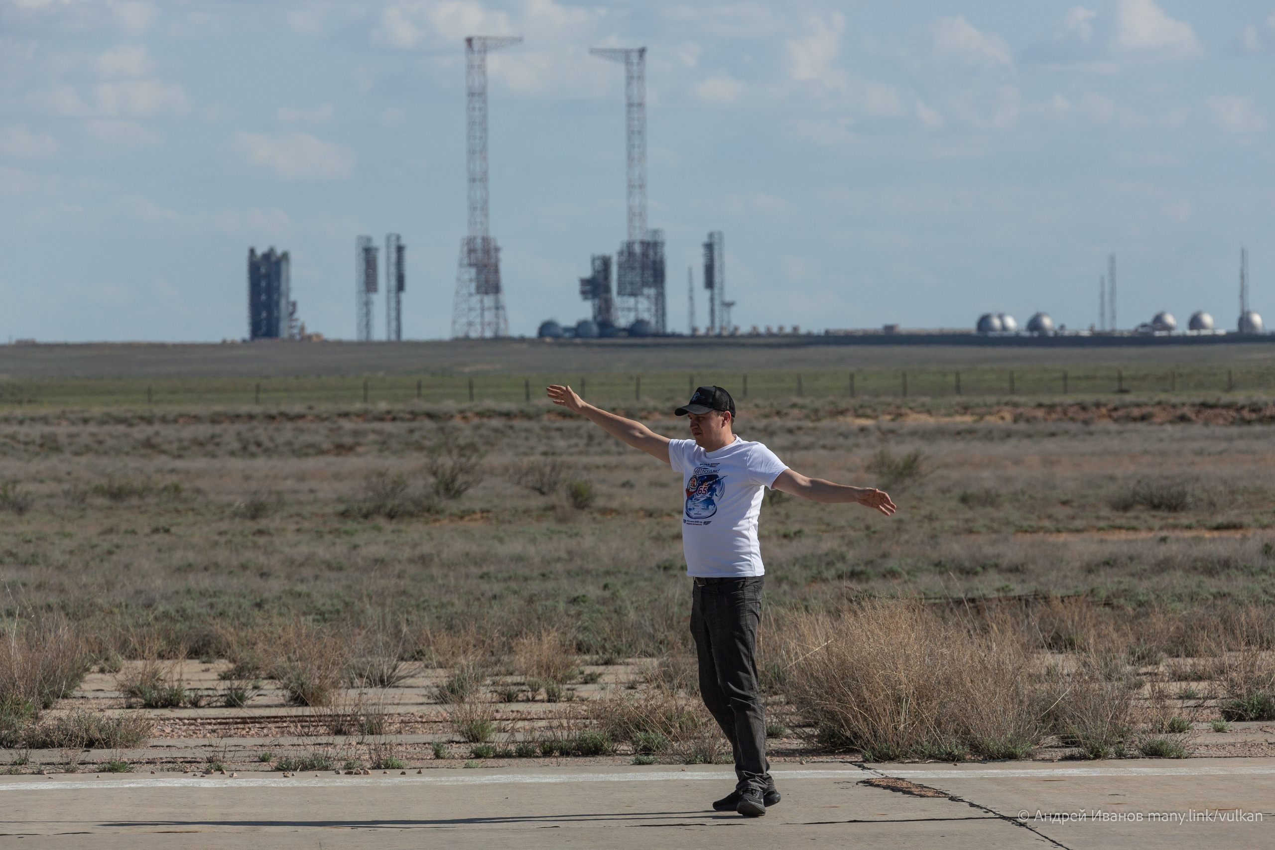 Перелёт на Байконур в 2026 г на самолётах АОН. Фотоальбом показывающий увлекательный мир авиации и мир медведей Андрея Иванова