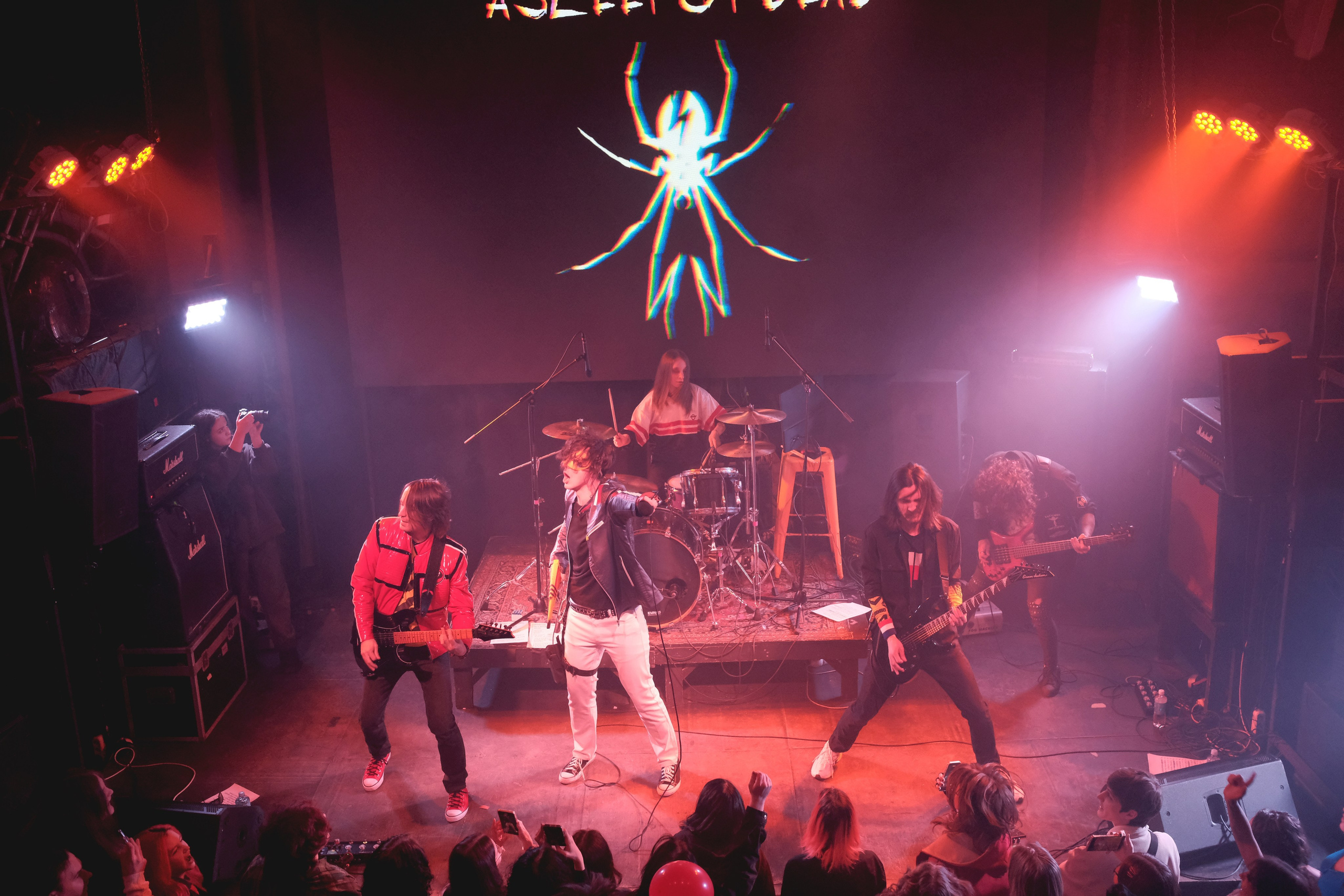 Концерт ASLEEP OR DEAD в ласточке. Репортажный фотограф в Санкт-Петербурге Даниил Могута