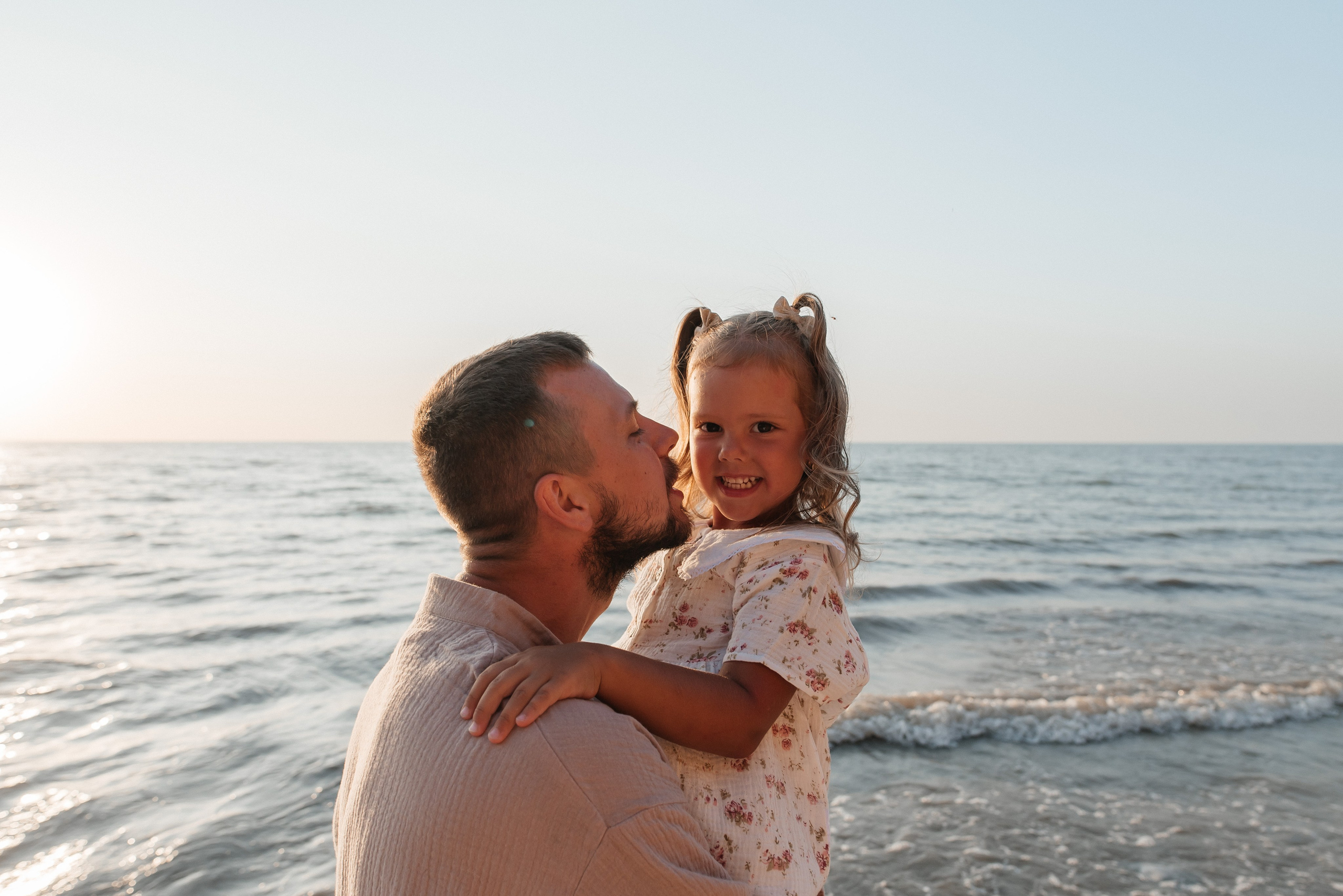 Семейная прогулка на маяке. Детский и семейный фотограф выпускной альбом Приморско-Ахтарск