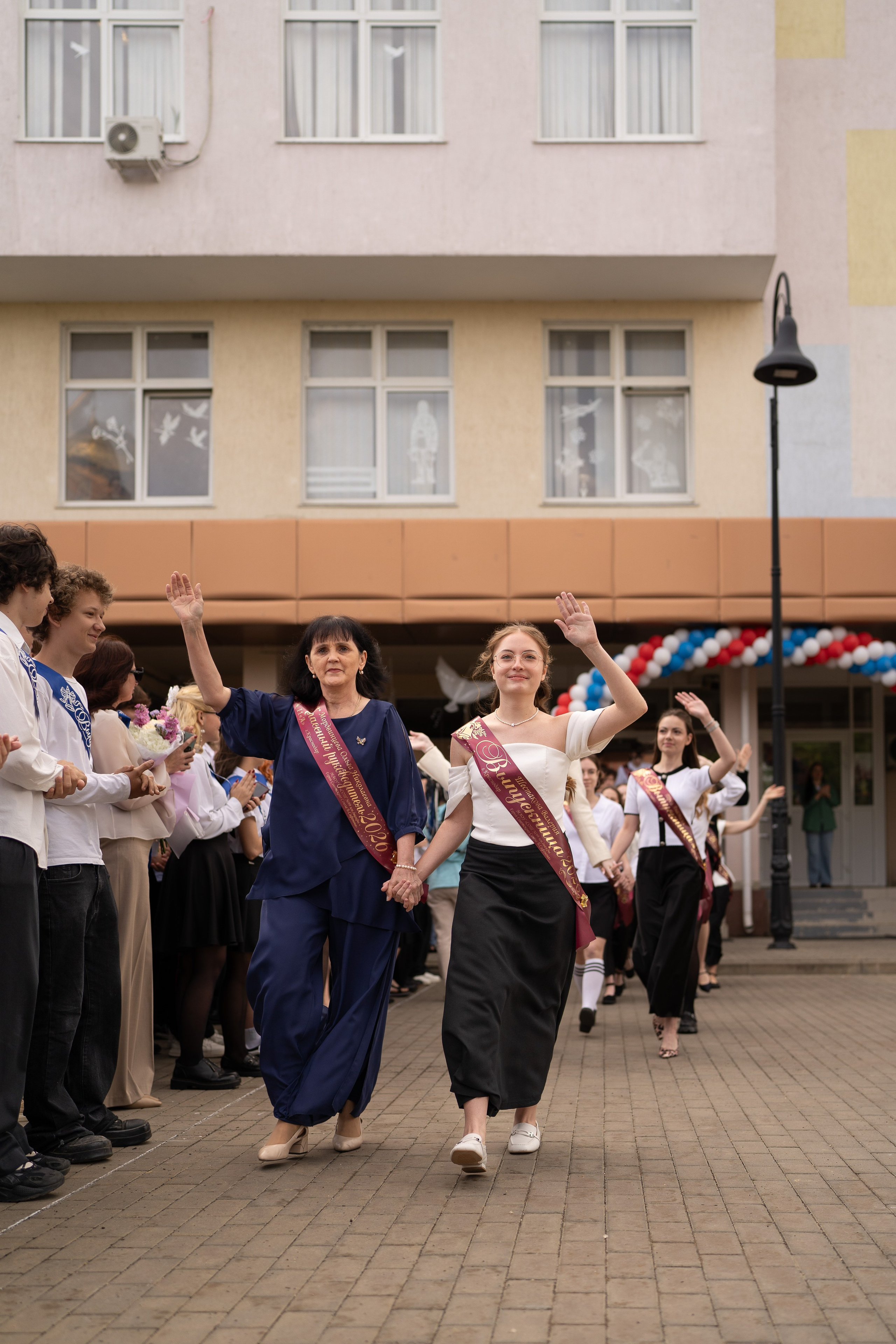 Последний звонок. Детский и семейный фотограф в городе Краснодар Надежда Ермак
