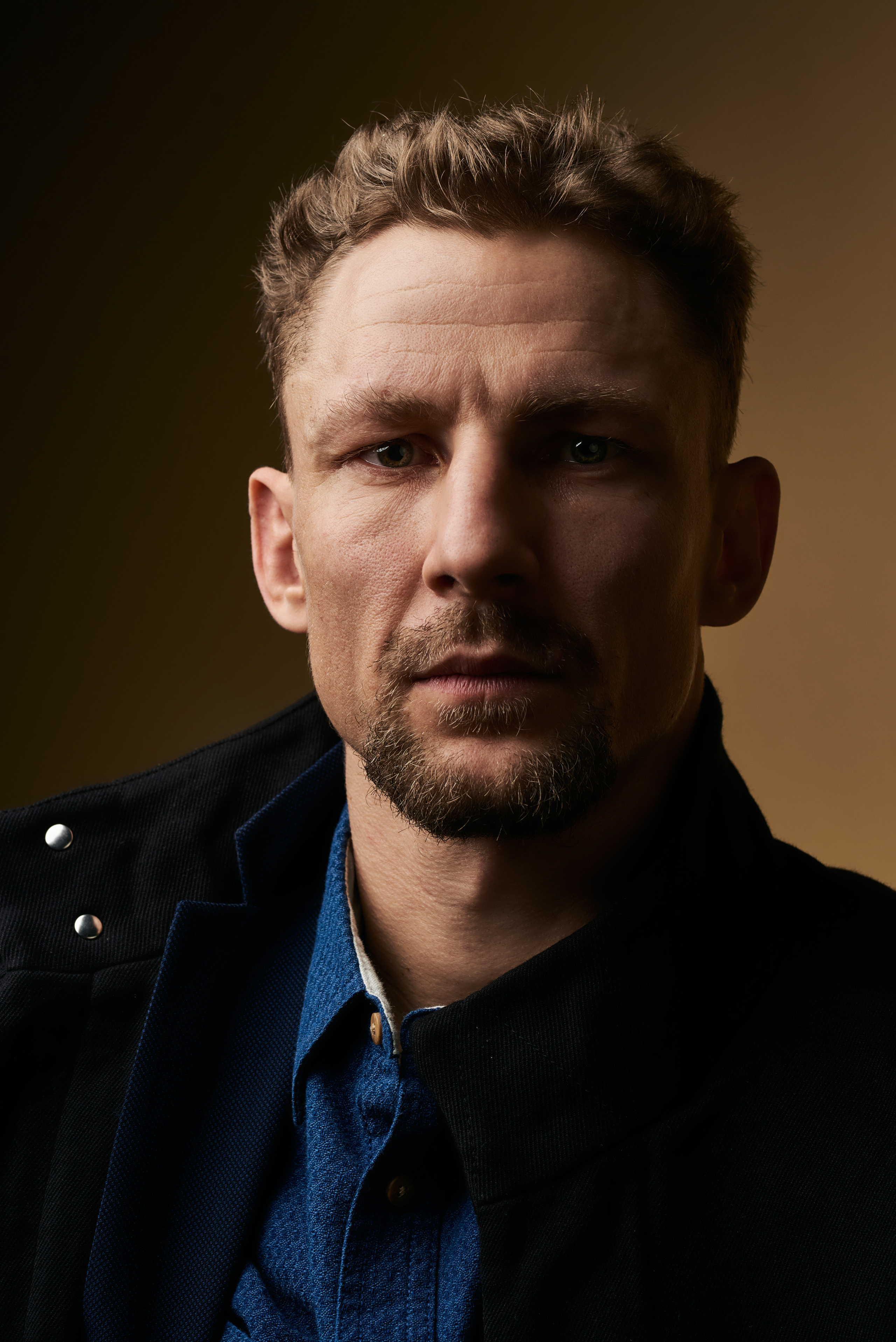 Преподаватель фотошколы в Новороссийске Гапкалов. Фотошкола 42 г. Новороссийск