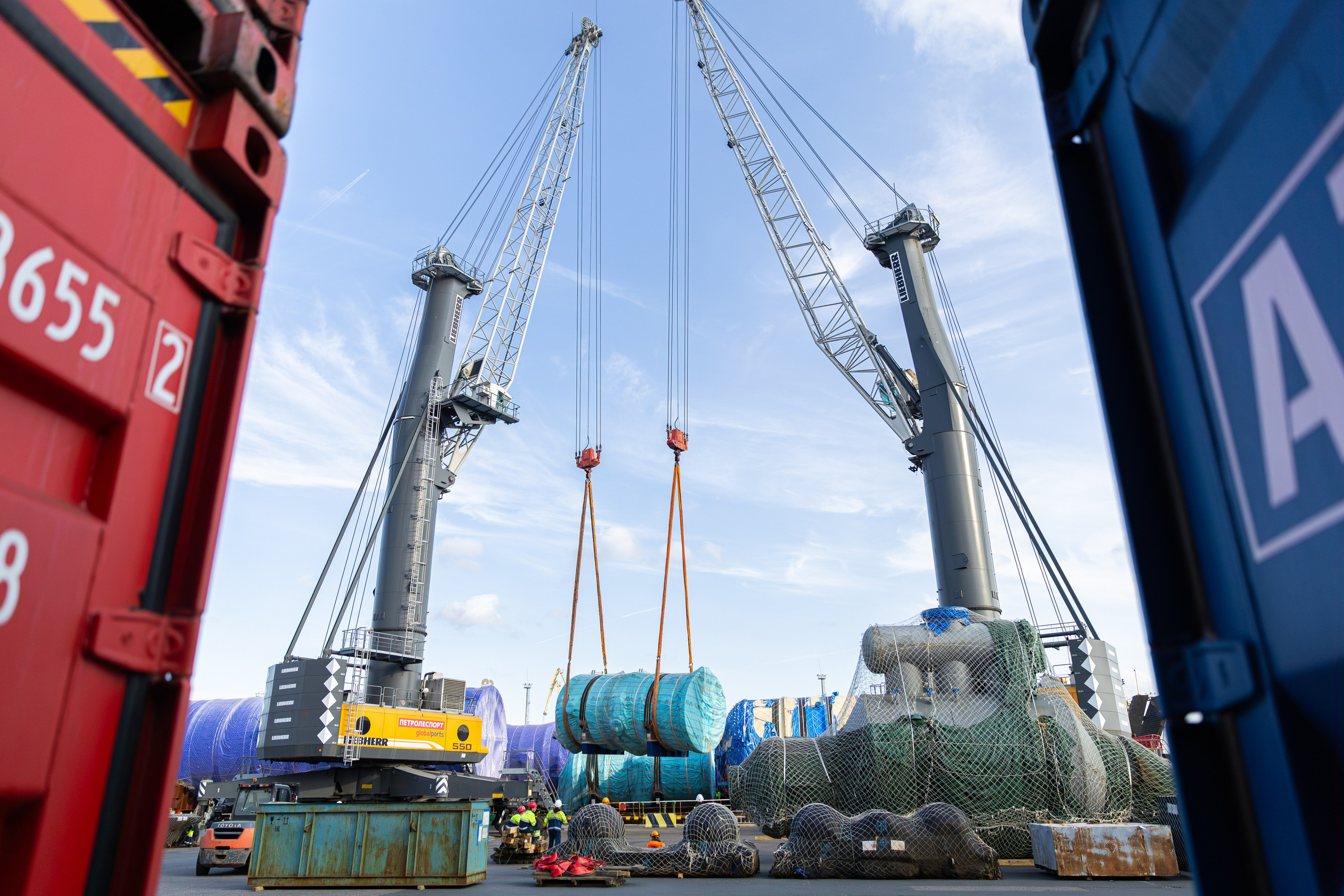 Разгрузка в порту. Снимаю съемки