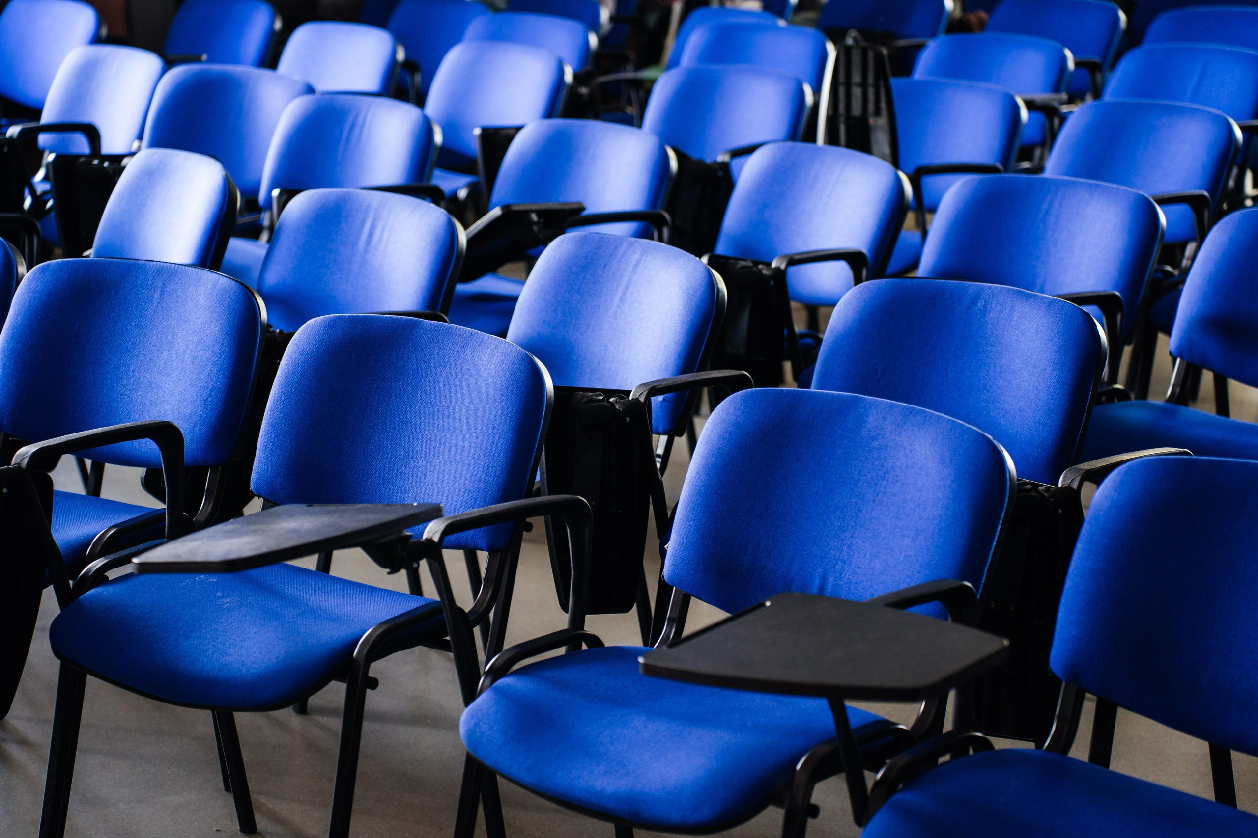Съемка для Уральского медицинского колледжа ЮМЕД. Видеограф и Фотограф в Челябинске Ксения и Владимир Рюмины
