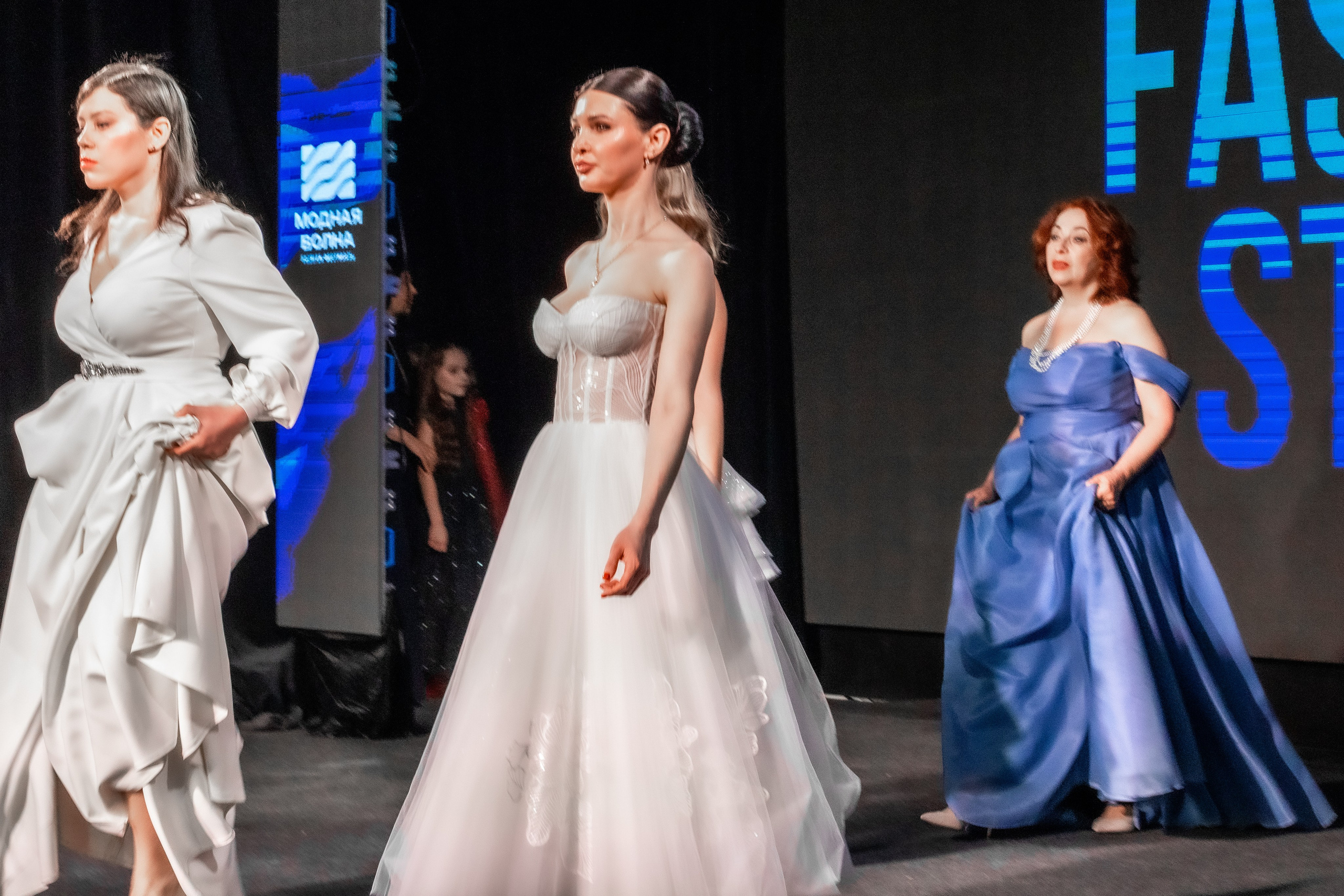 Модный показ Ассоциация дизайнеров FASHION STYLE. Студия фото, видеографии и мультимедийного дизайна в Москве Multi Frame Studio