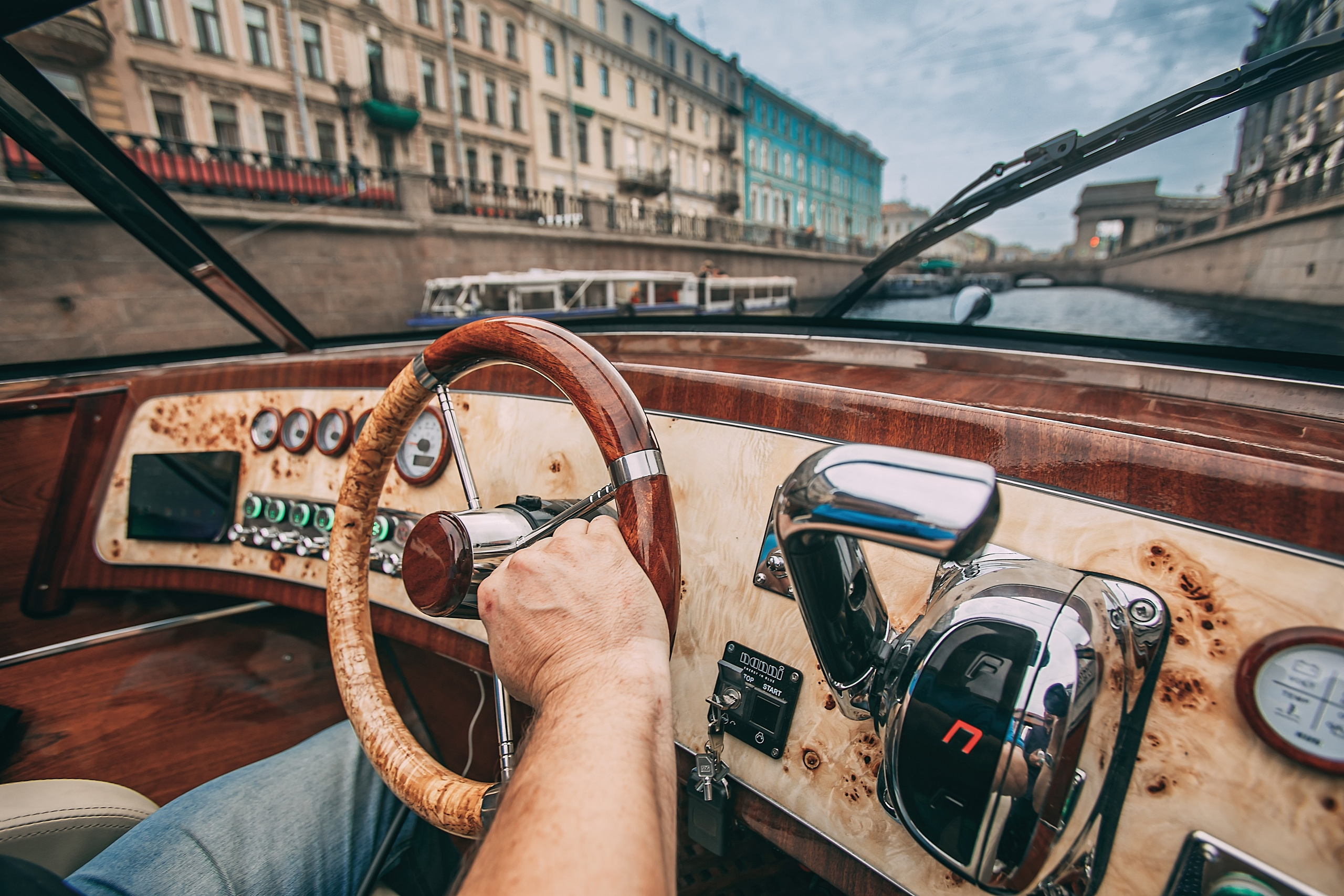 Катер «Montferrand». SPB Rent Boats|аренда катеров и теплоходов