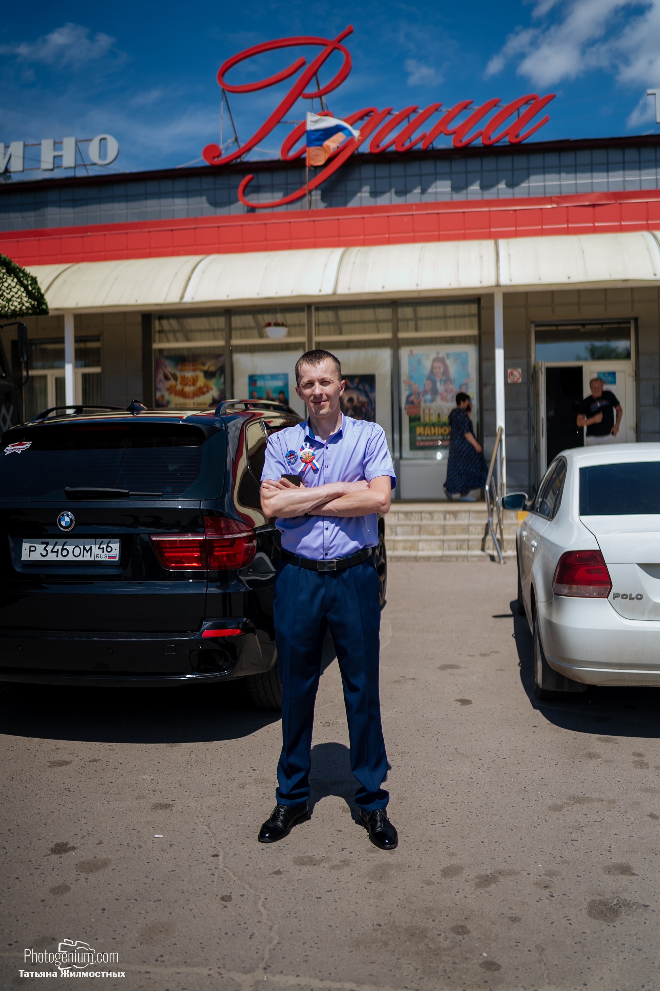 8 июня «Патриоты из Курска» сбор гуманитарной помощи у кинотеатра «Родина». Фотограф Нижний Новгород Татьяна Кейод