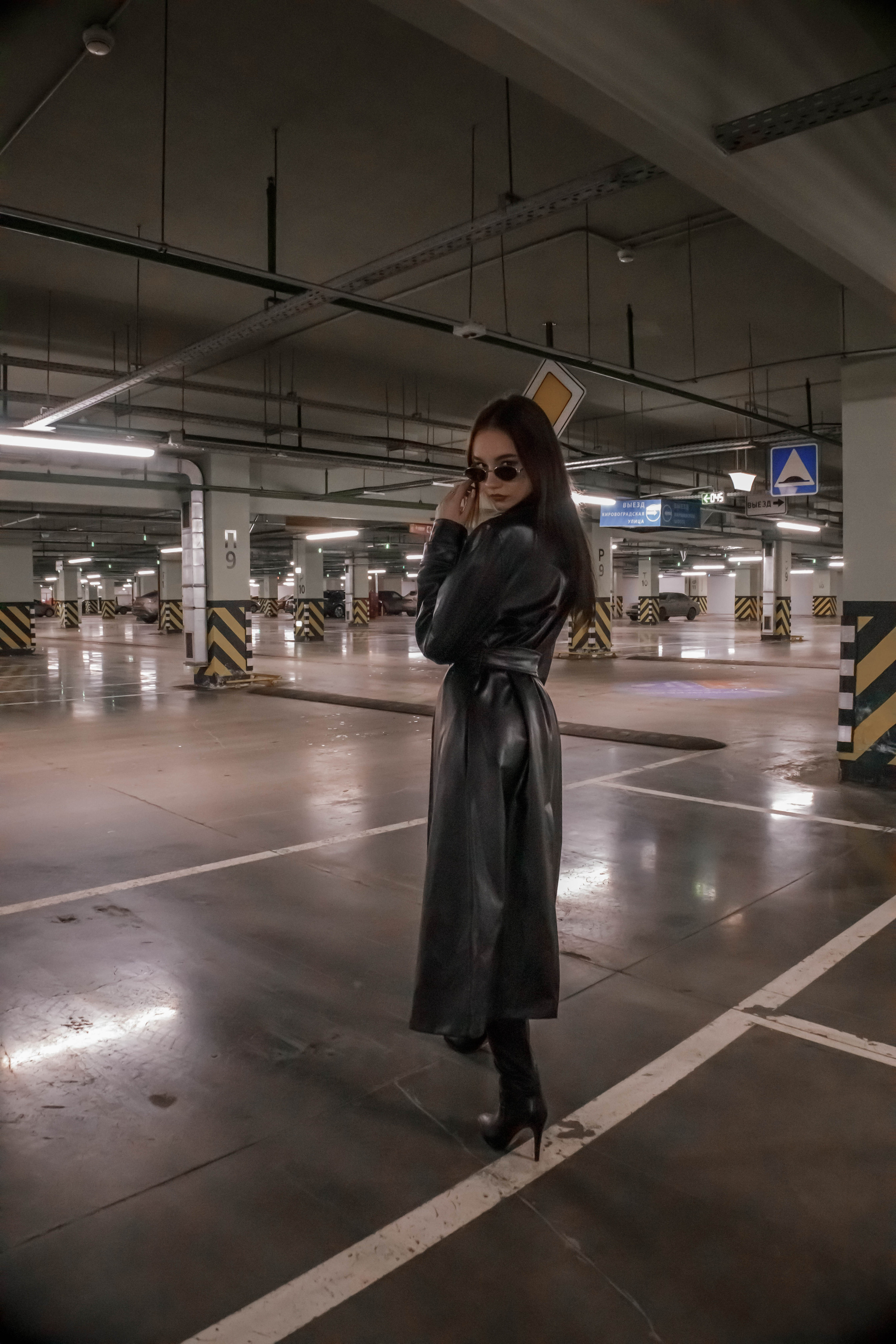 Фотосессия на парковке Дарья. Lenizza Yulyeva Фотограф Москва-Стамбул