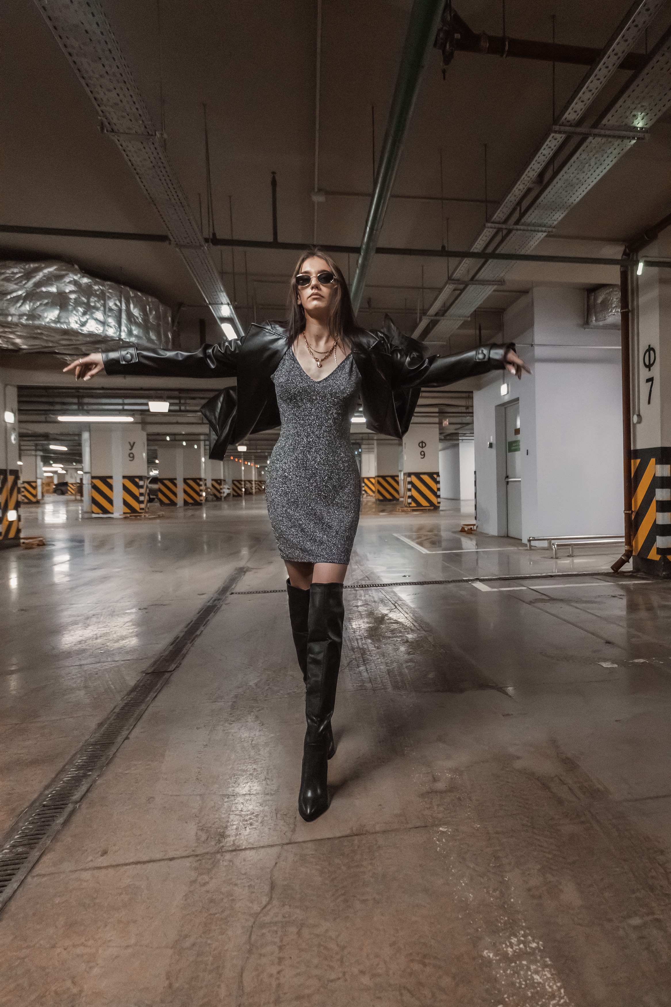 Фотосессия на парковке Дарья. Lenizza Yulyeva Фотограф Москва-Стамбул