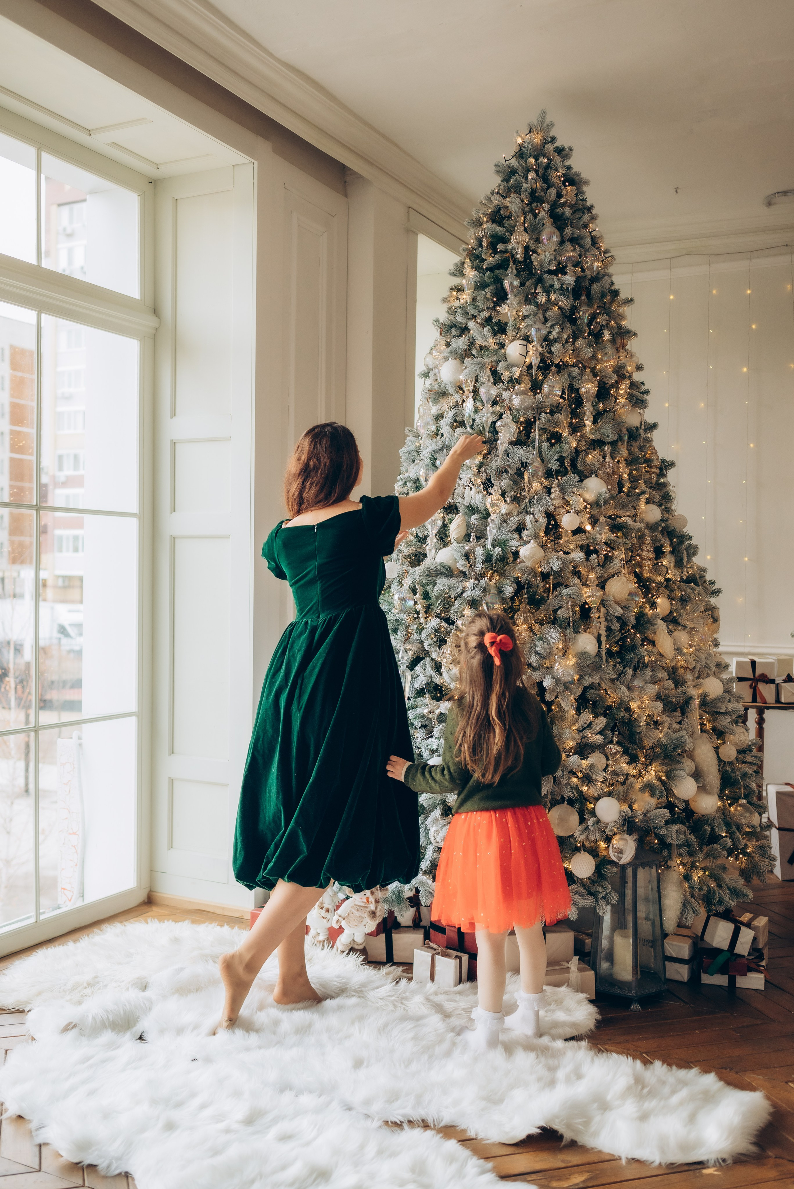 Новогодняя съемка Ксюша с дочками. Семейный фотограф в Тюмени Ксения Мязитова