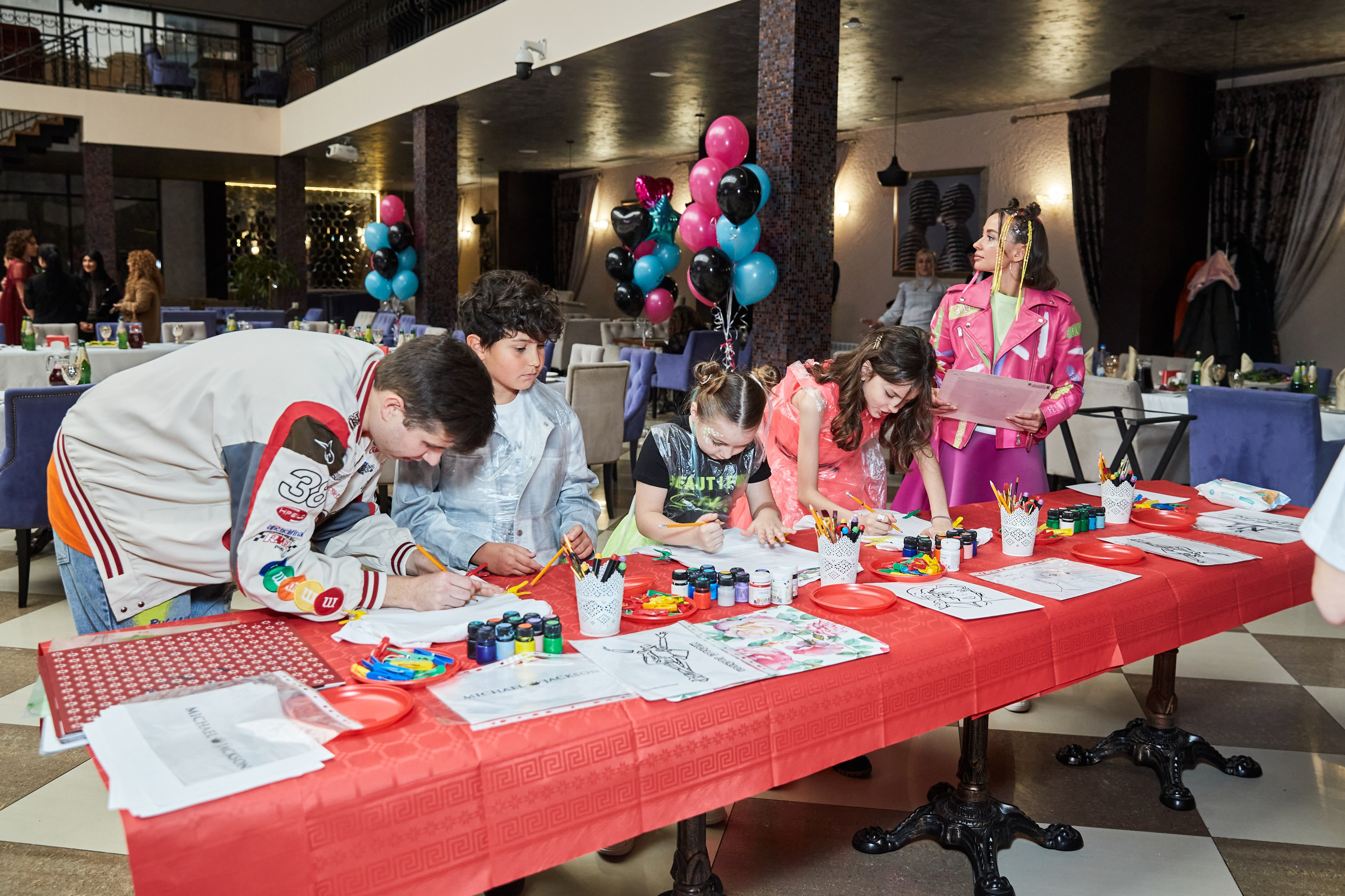 Большой День рождения девочки. Budanovaphoto.ru