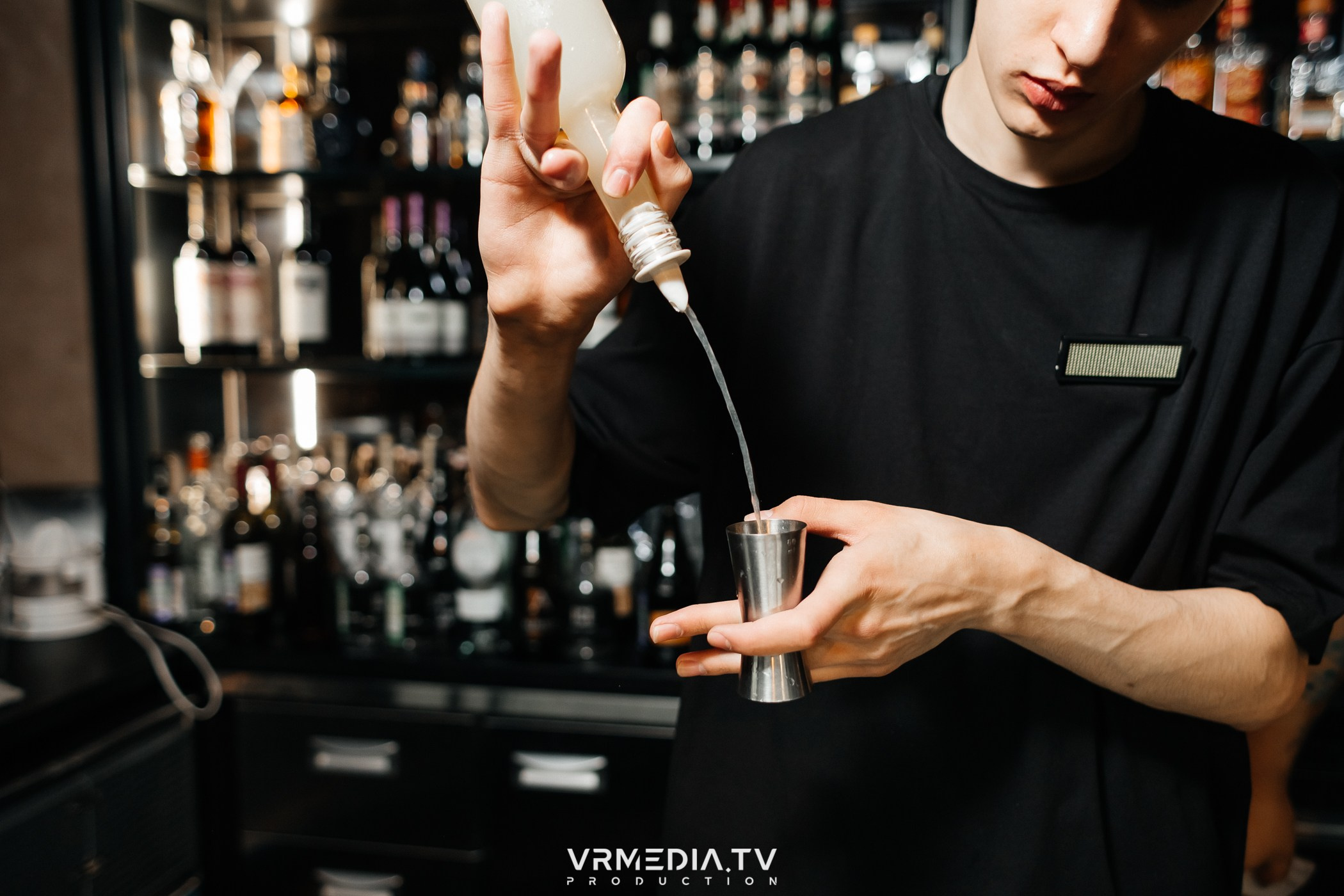 ЗИМА ХОЛОДА в караоке-баре «Volna»