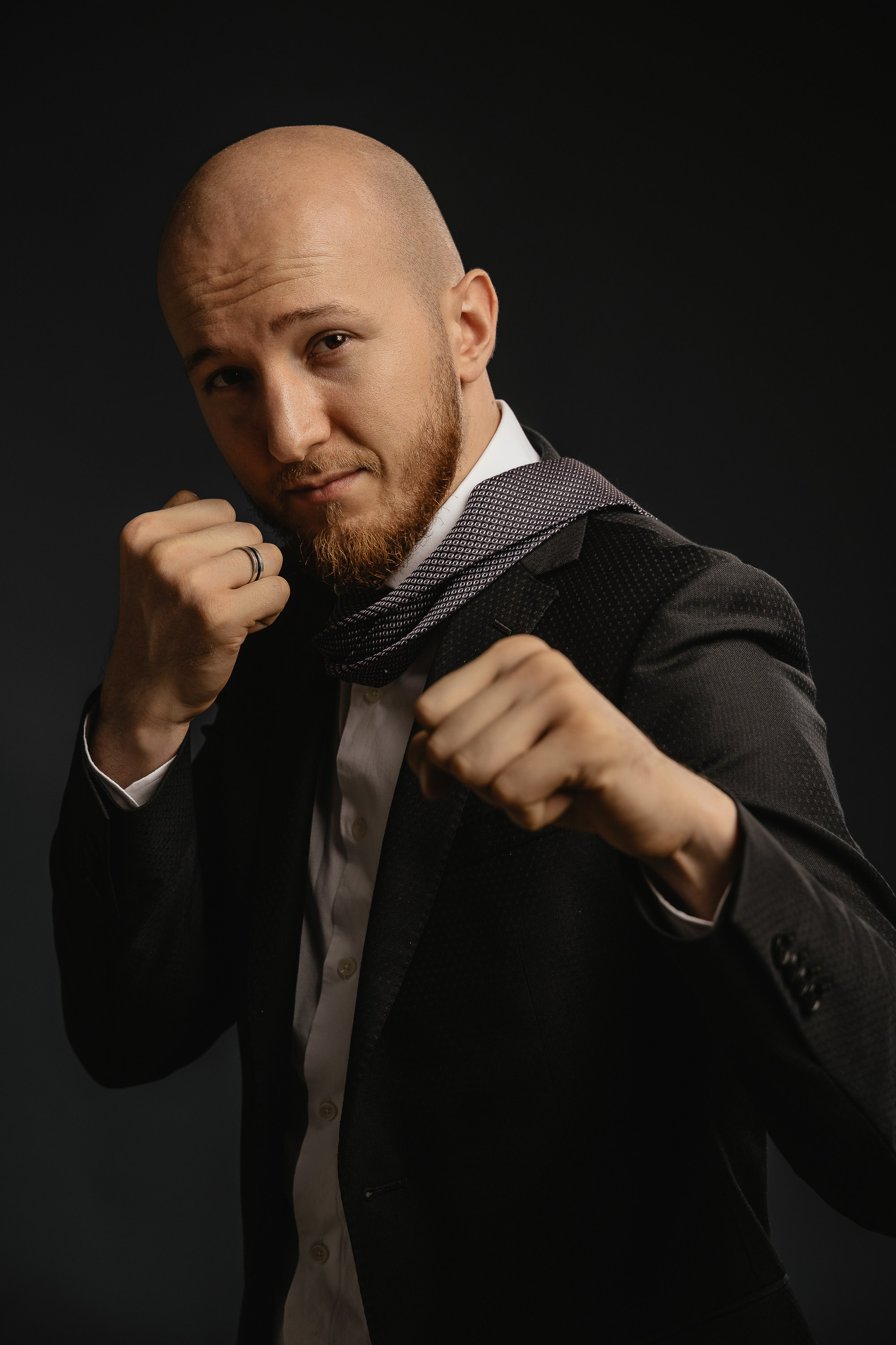 Деловой портрет. Профессиональный фотограф в Москве — Руслан Альтимиров