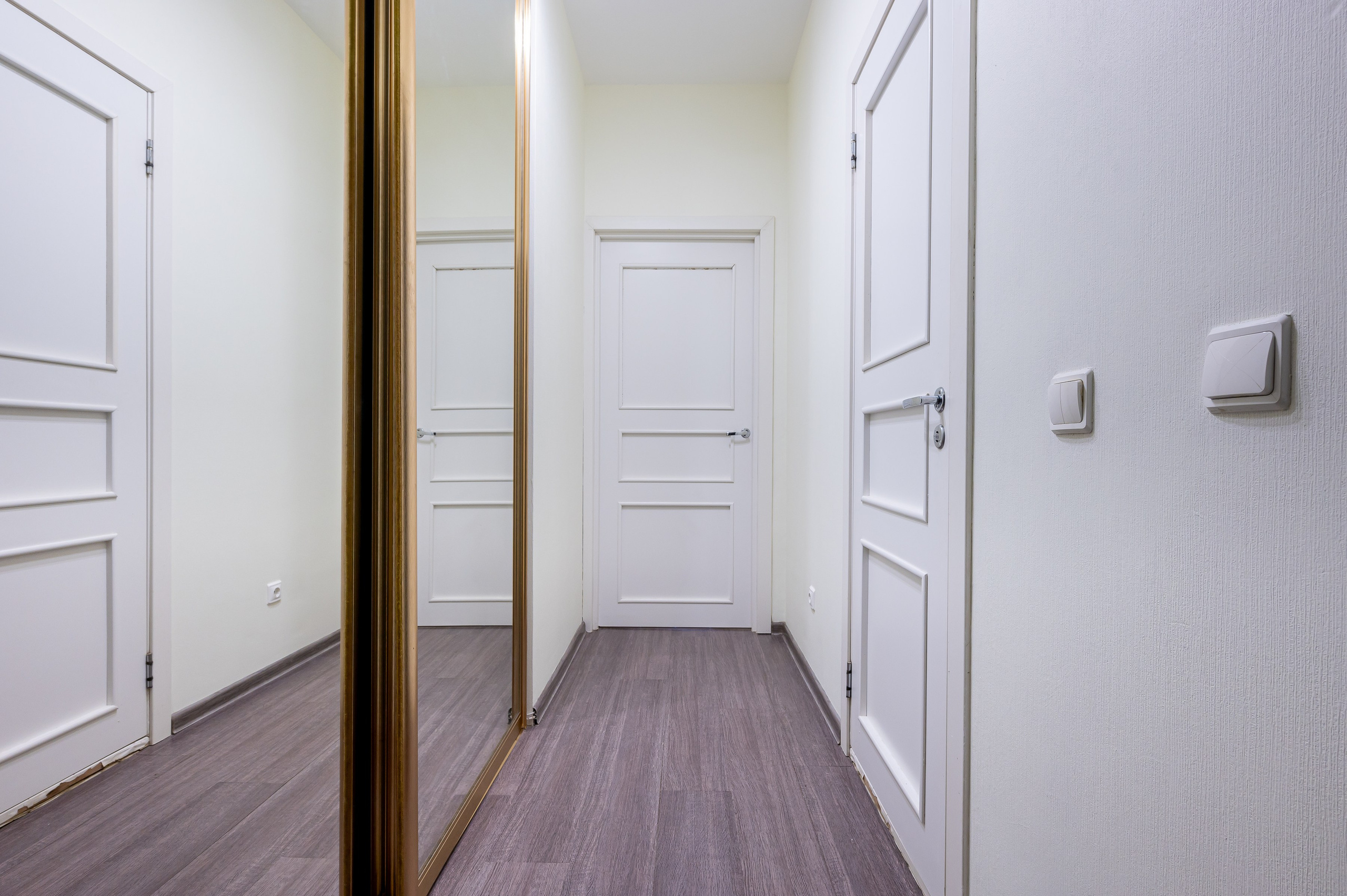 Студия на Дунайском. Интерьерный фотограф. Фото- видеосъемка недвижимости Санкт-Петербург