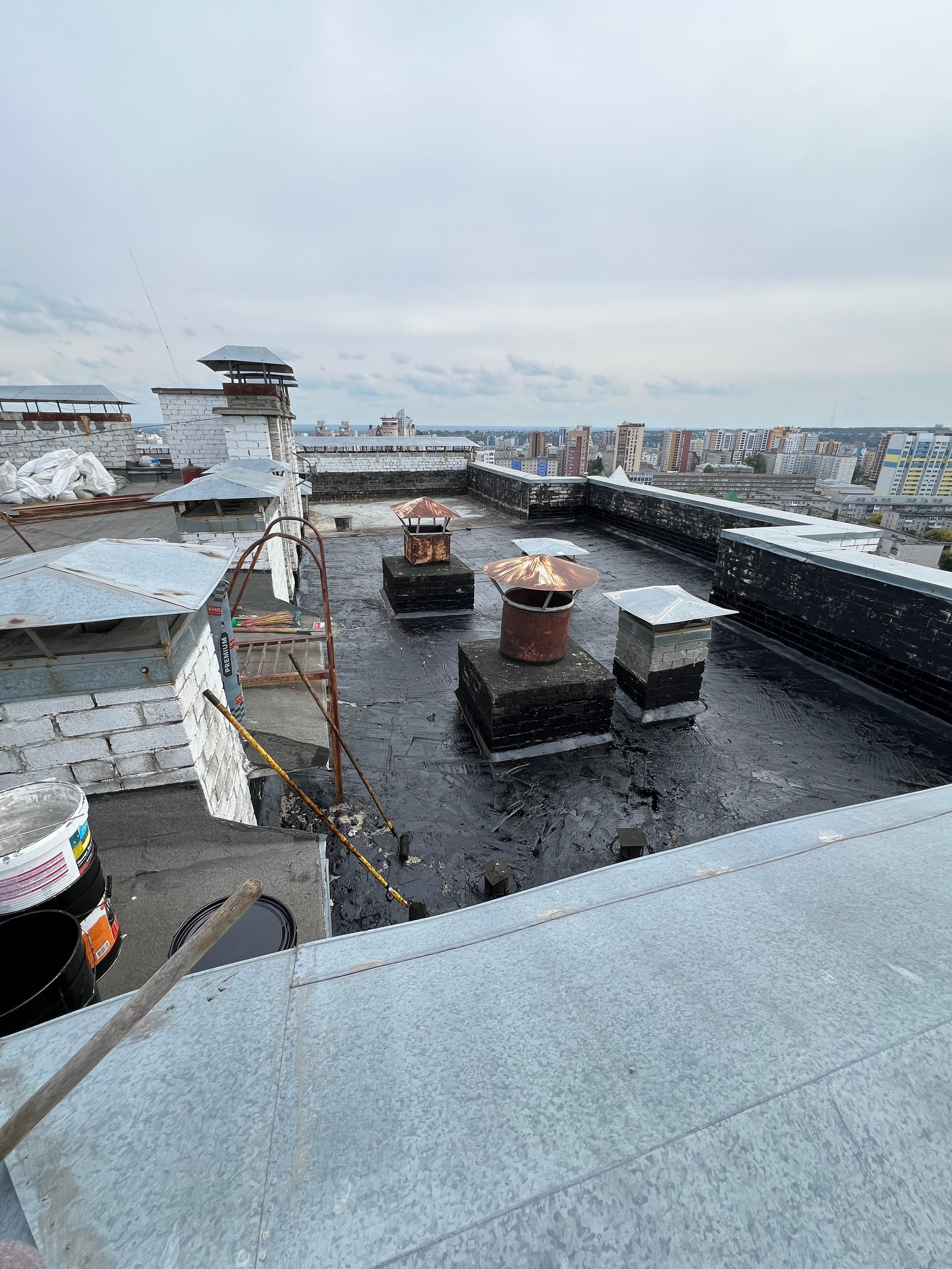 ТСЖ Строителей 33 Монтаж наплавляемой кровли