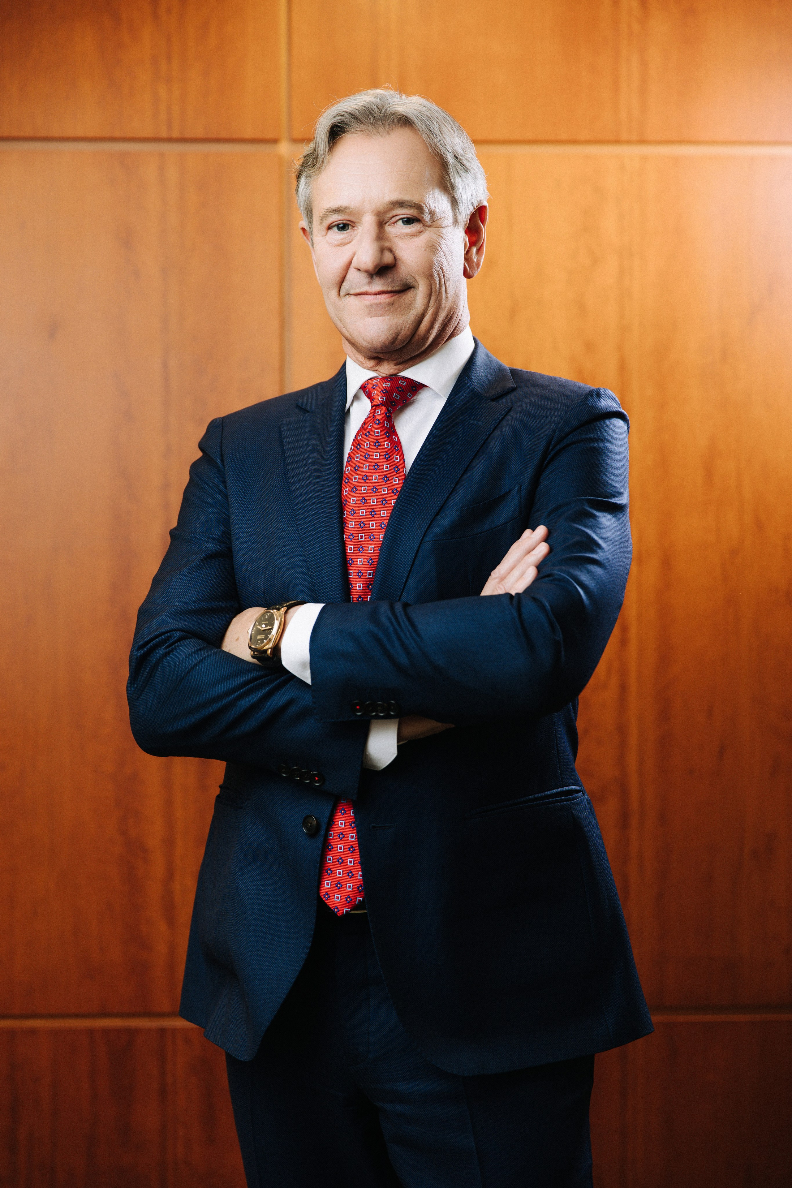 деловой портрет, портрет в деловом стиле, деловой портрет ии, фото делового портрета, деловой портрет москва, деловой портрет фотосессия, сделать деловой портрет, деловой портрет фотосъемка, деловая женщина портрет, женский деловой портрет, мужской деловой портрет, фотограф деловой портрет, дополнить биографию в сети деловым портретом, ии обработка фото деловой портрет, позы для делового портрета