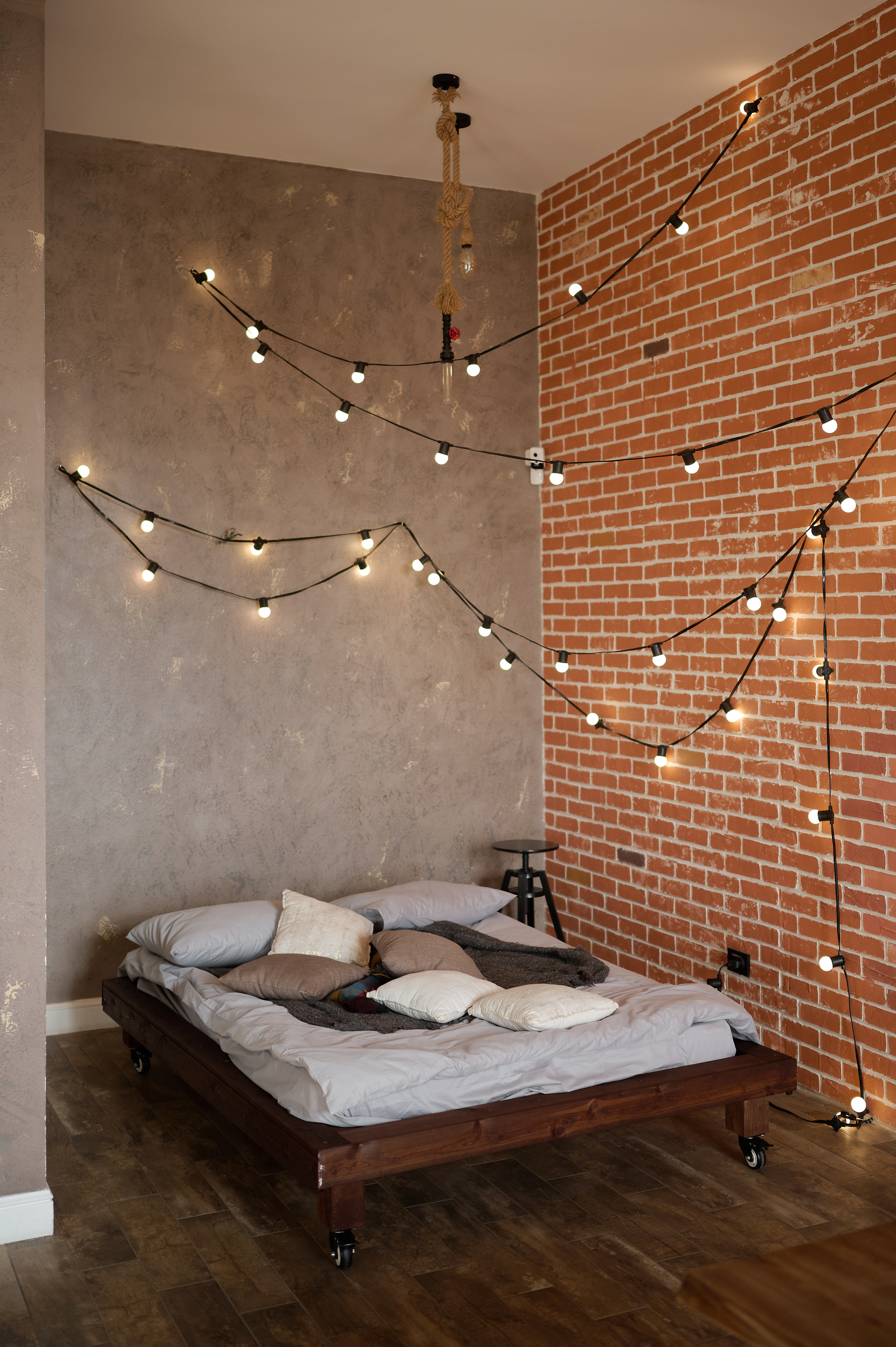 Лофт (с 1 ноября Новый год). Женский фотограф в Ростове-на-Дону